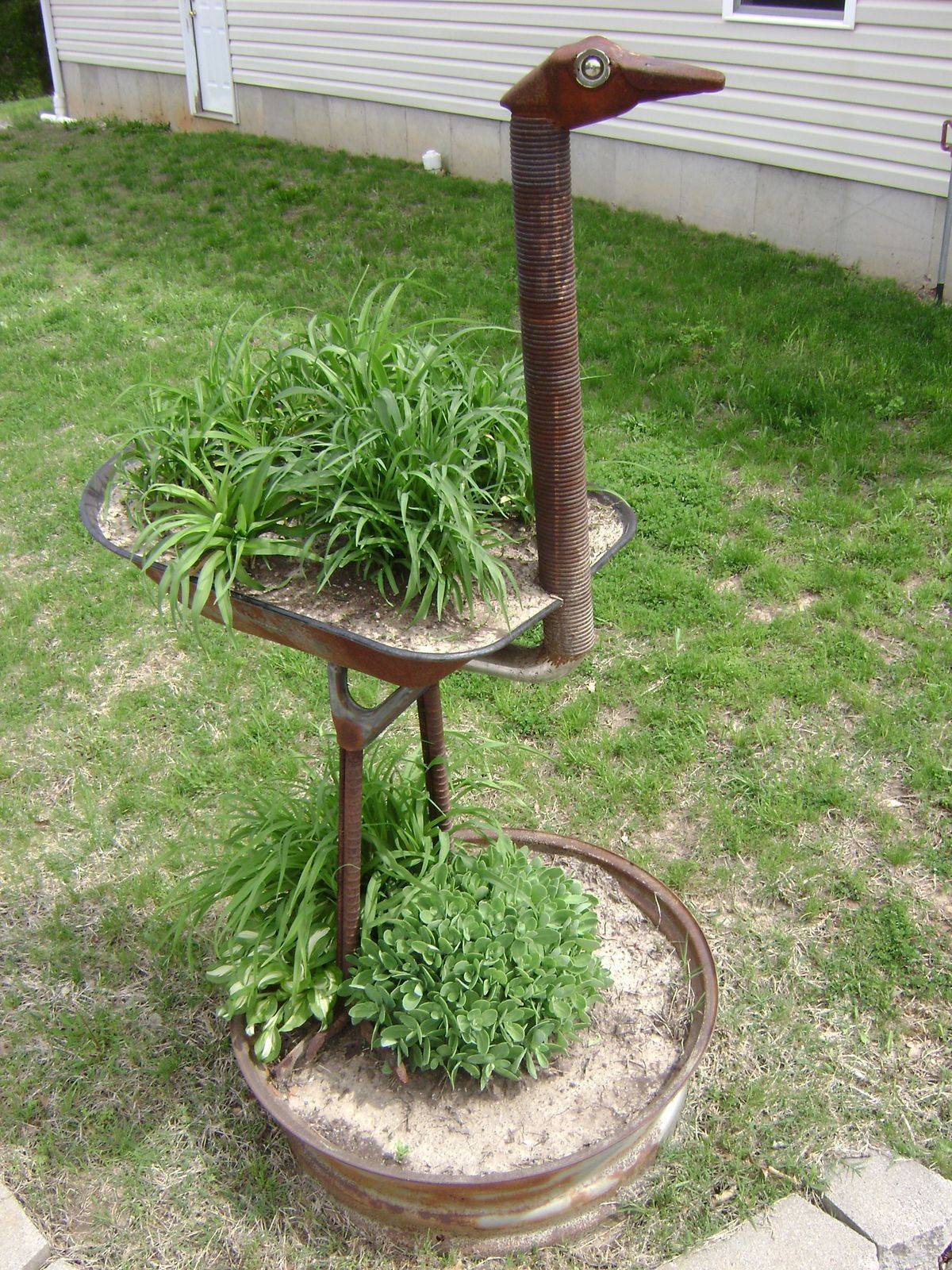 Diy Junk Garden Art