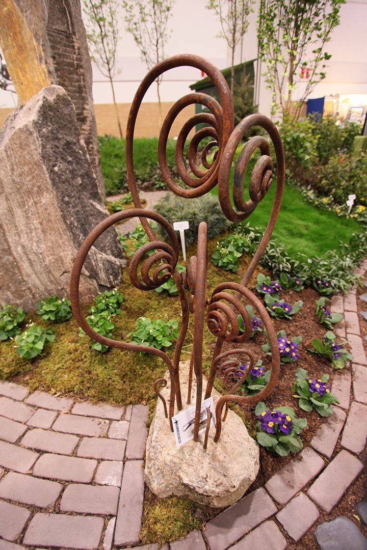 Fantastic Metal Garden Art Design Ideas