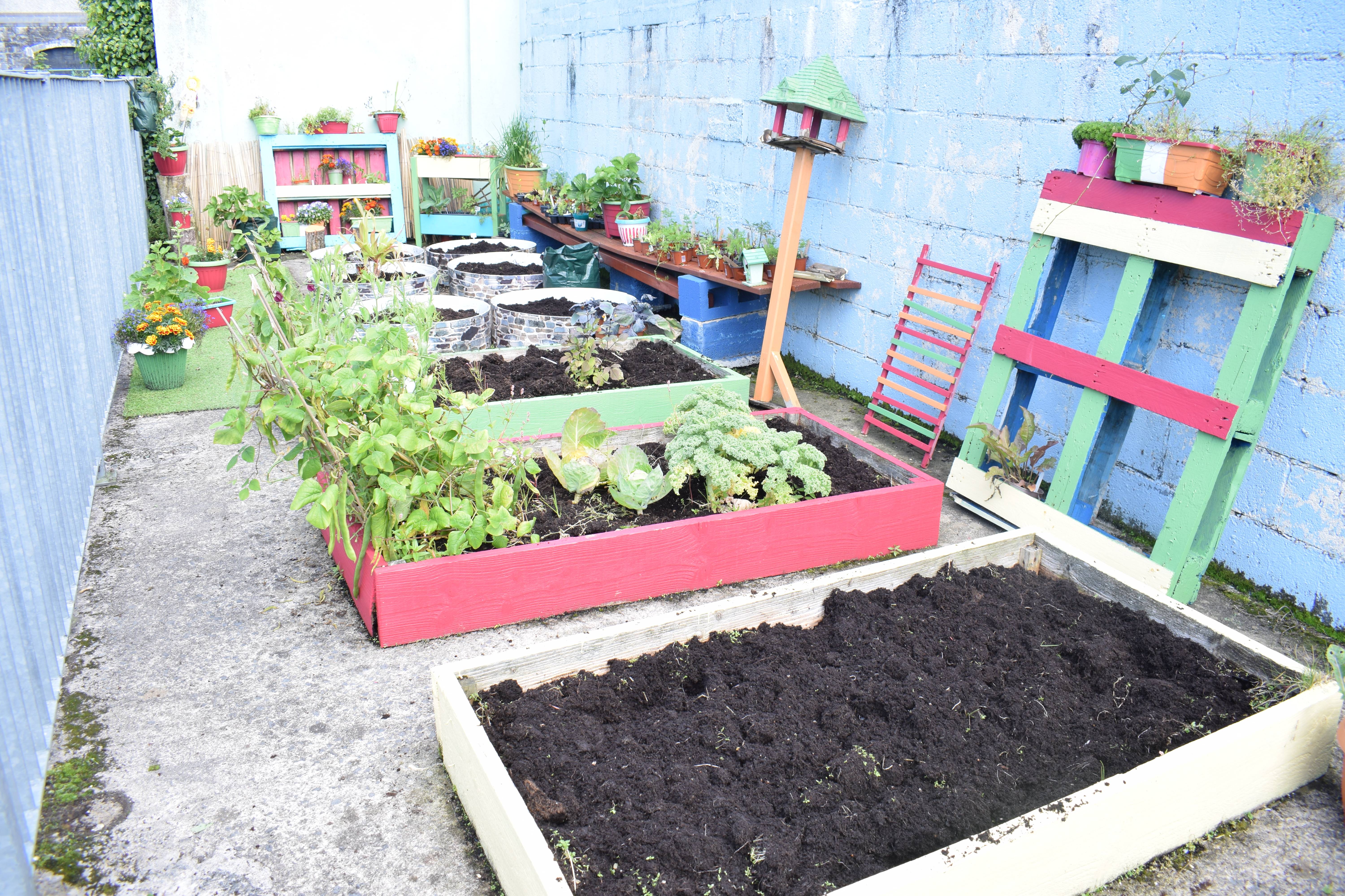 Sweet Simple School Garden Design Ideas Page