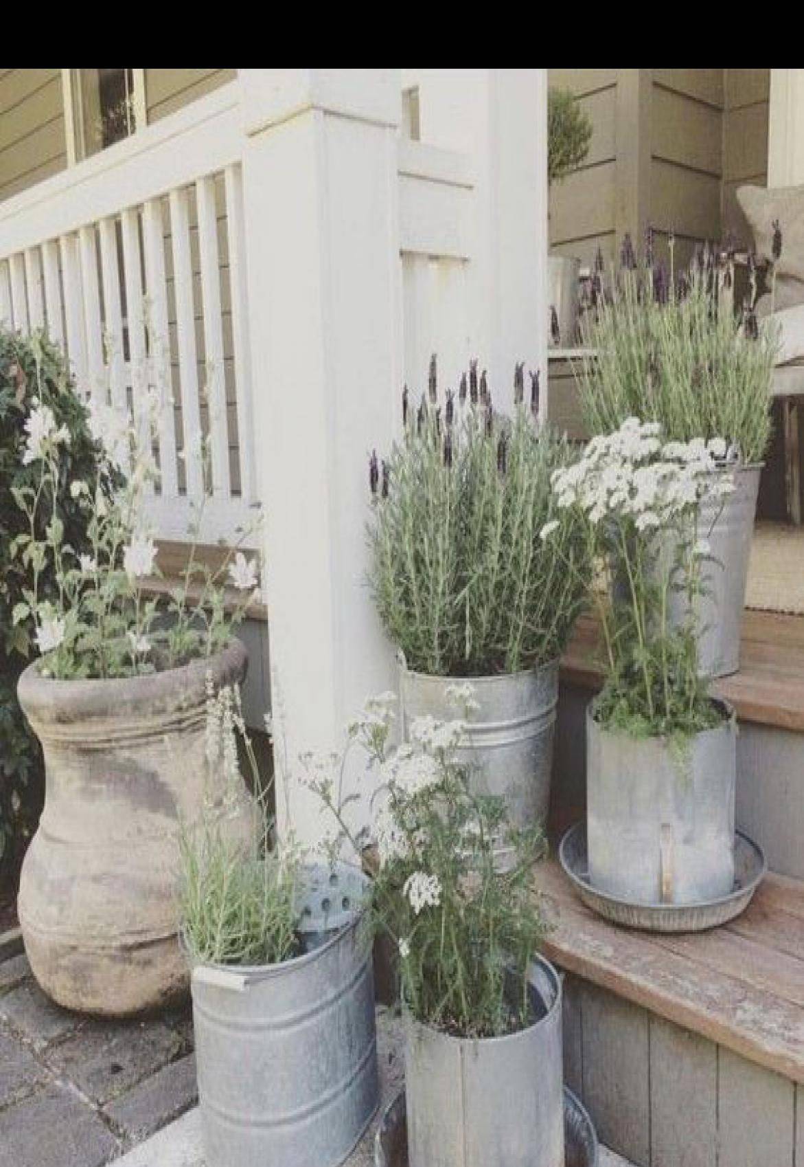 Stunning Country Garden Decorations