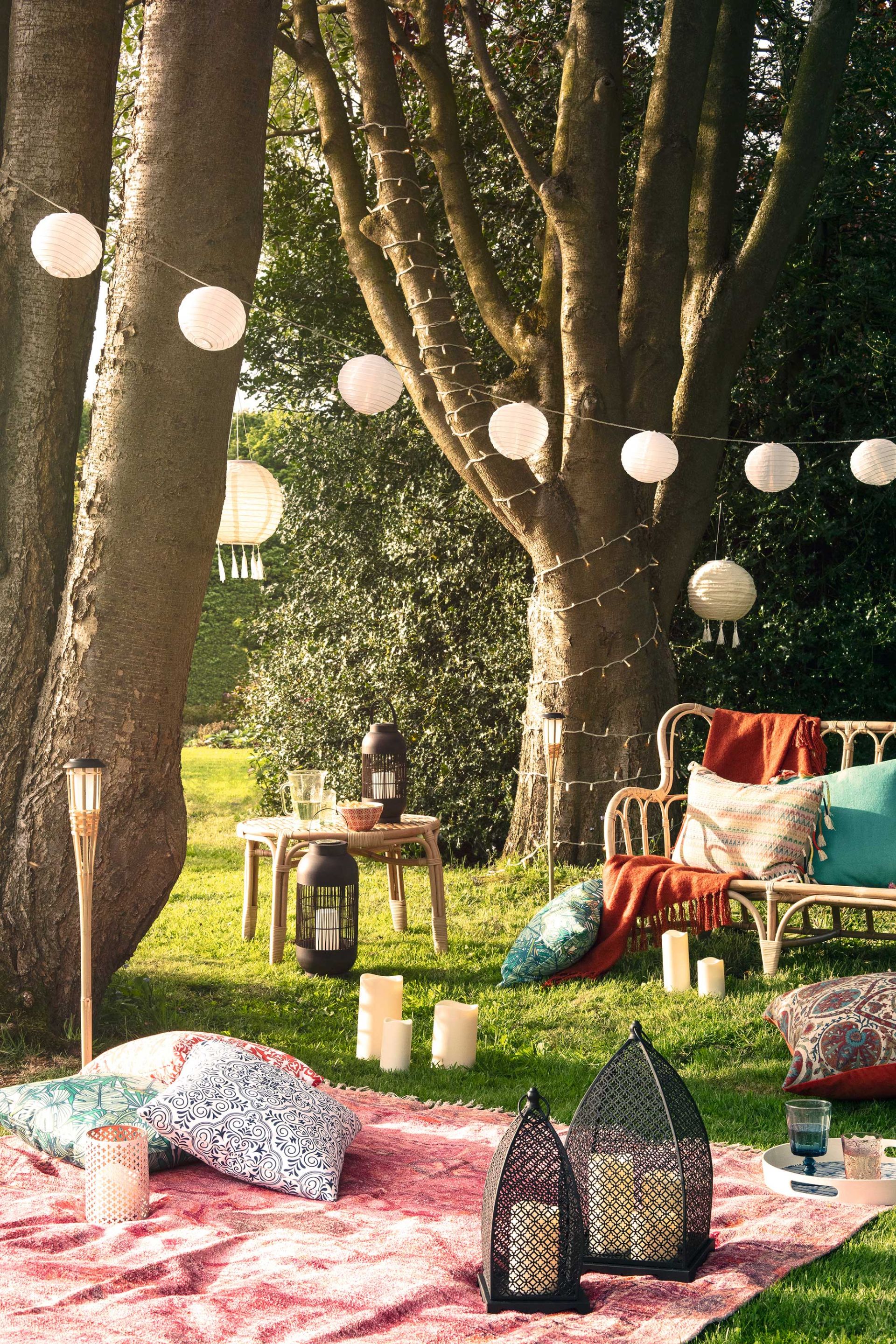Pretty Vintage Garden Decor