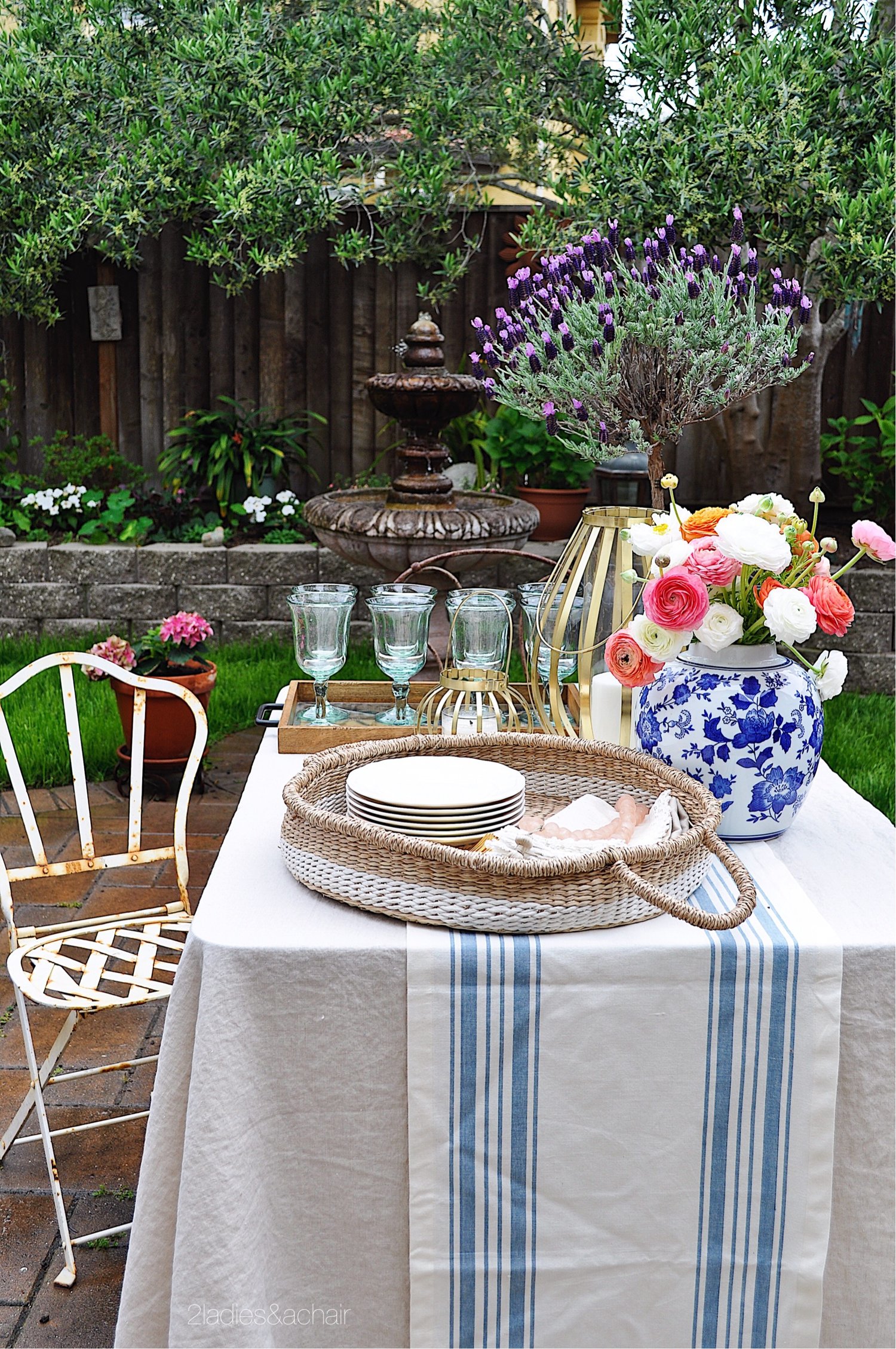 Easy And Beautiful Outdoor Decor Ideas