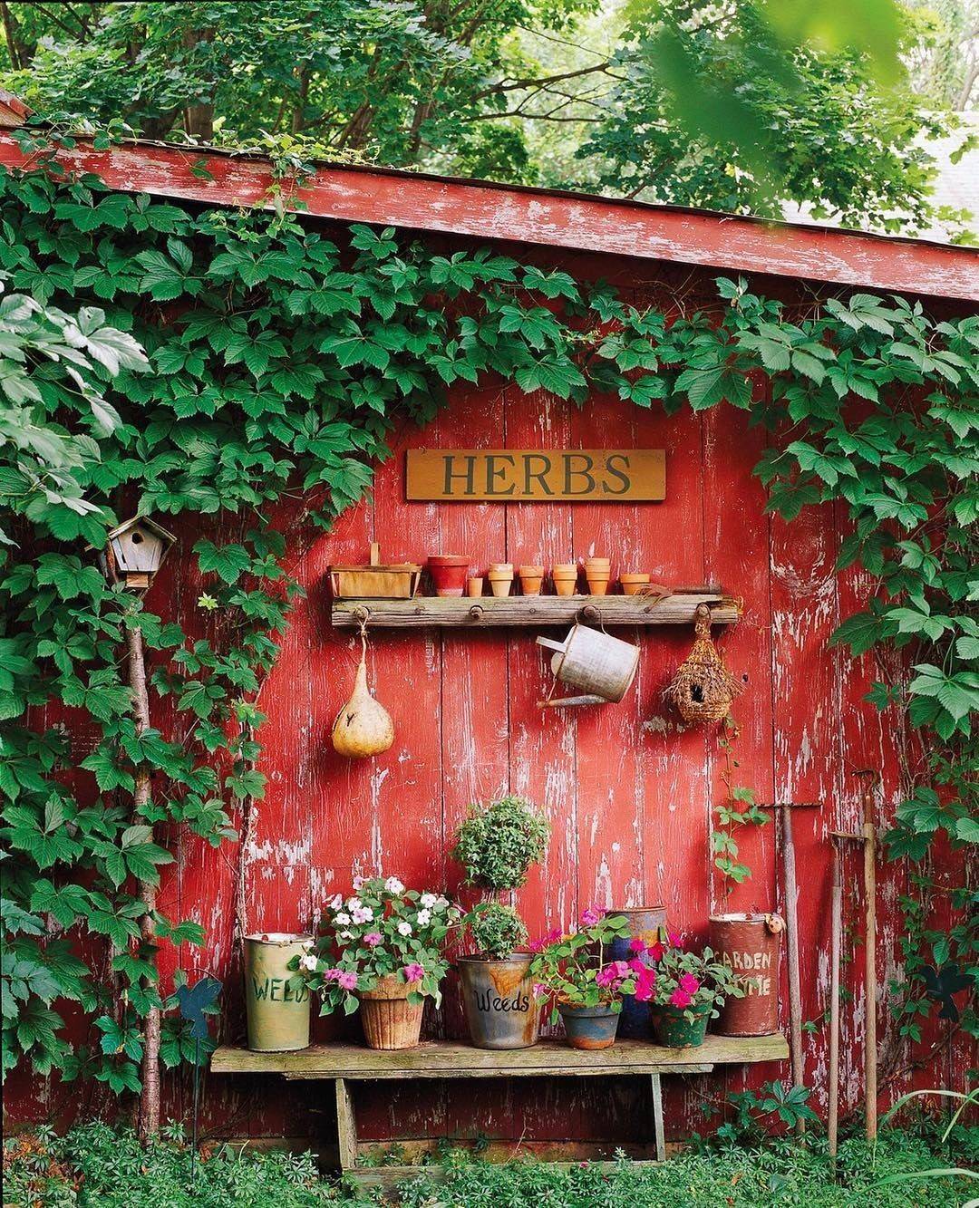 Best Vintage Garden Decor Ideas