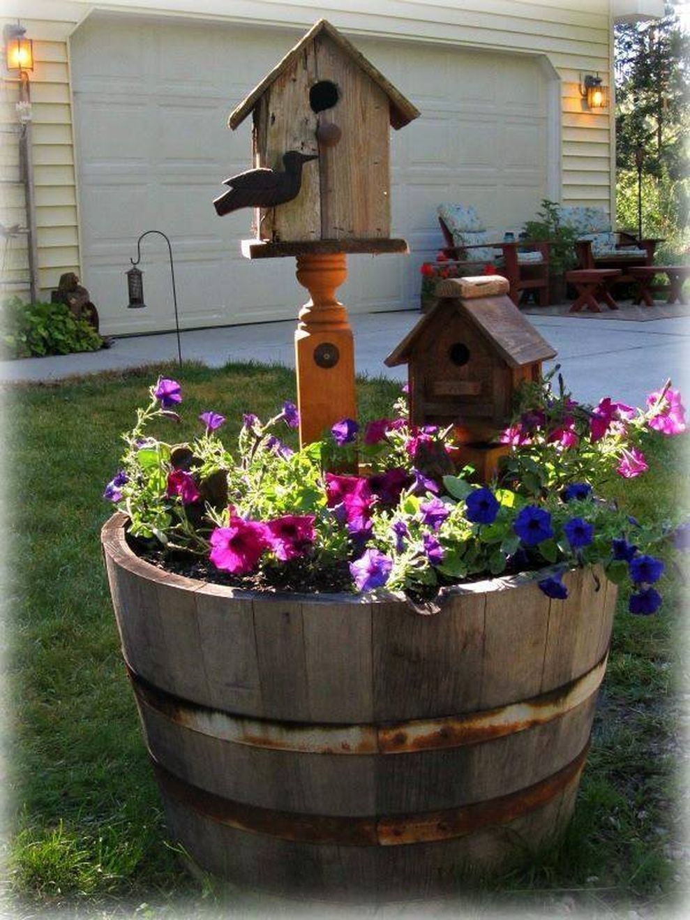 Interesting Diy Rustic Garden Decor Ideas