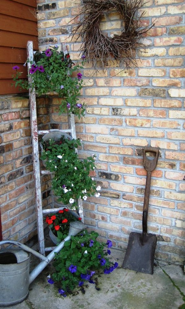 Interesting Diy Rustic Garden Decor Ideas