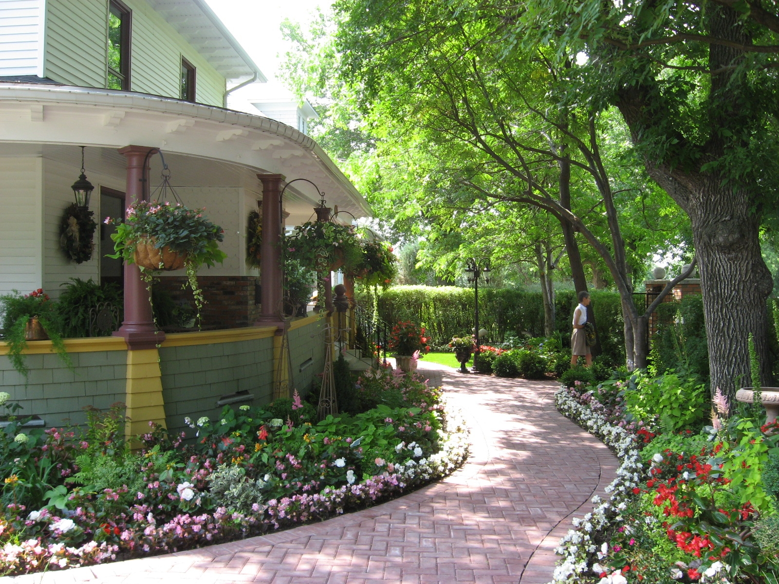 Inspiring Outdoor Lounge Design Ideas