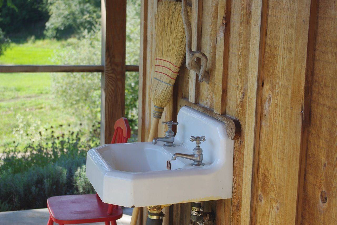 Beautifully Rustic Outdoor Sink Rustic Outdoor