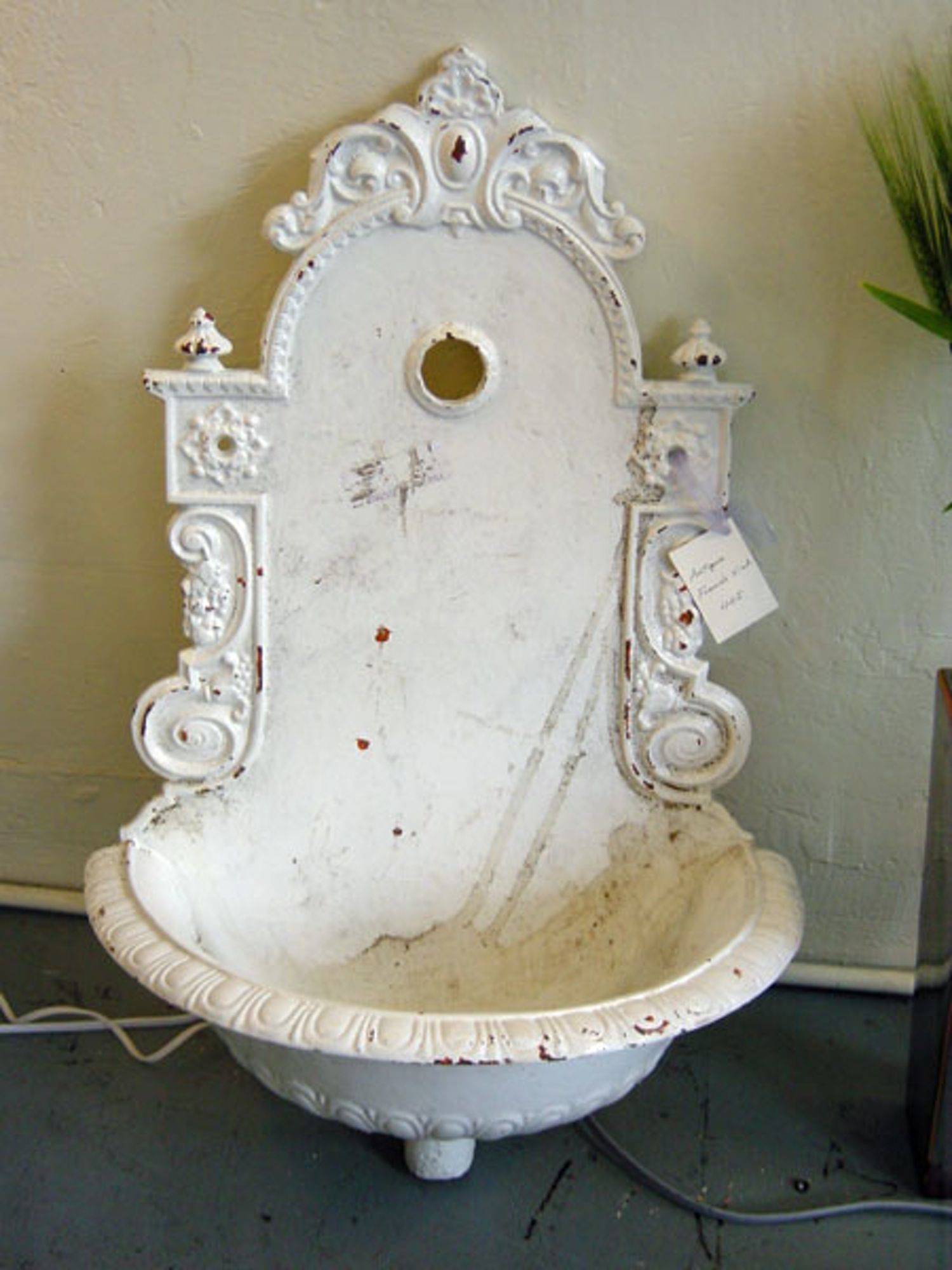 Old Cast Iron Farmhouse Sink