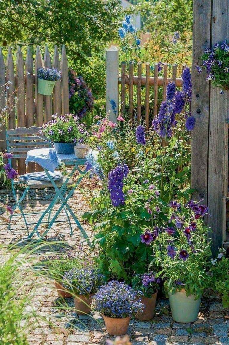 A Vintage Garden Cottage Style