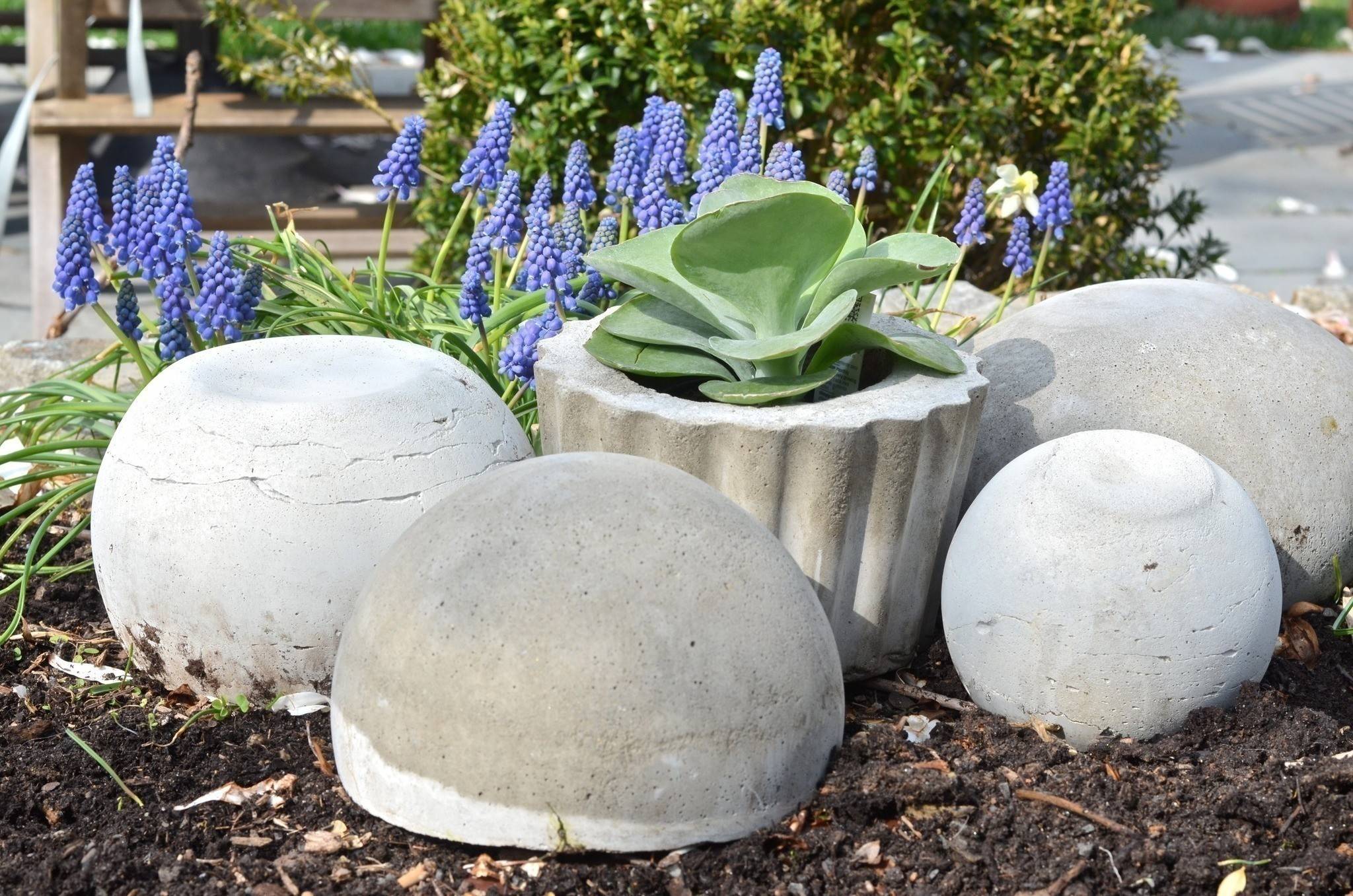 An Impressive Diy Concrete Garden Decor Ideas