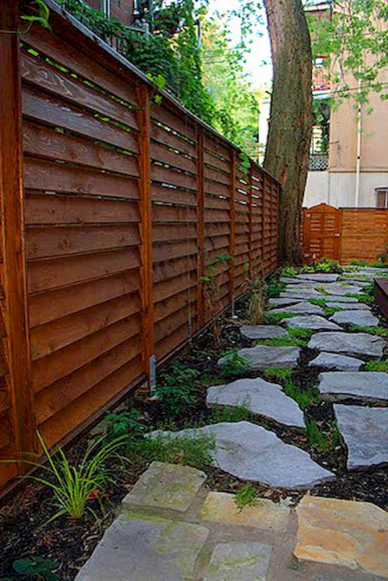 Simple Backyard Privacy Fence Design Ideas