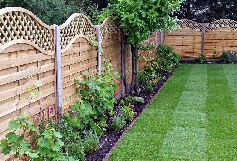 Unique Garden Fence Decoration Ideas Frugal Living Modern Garden