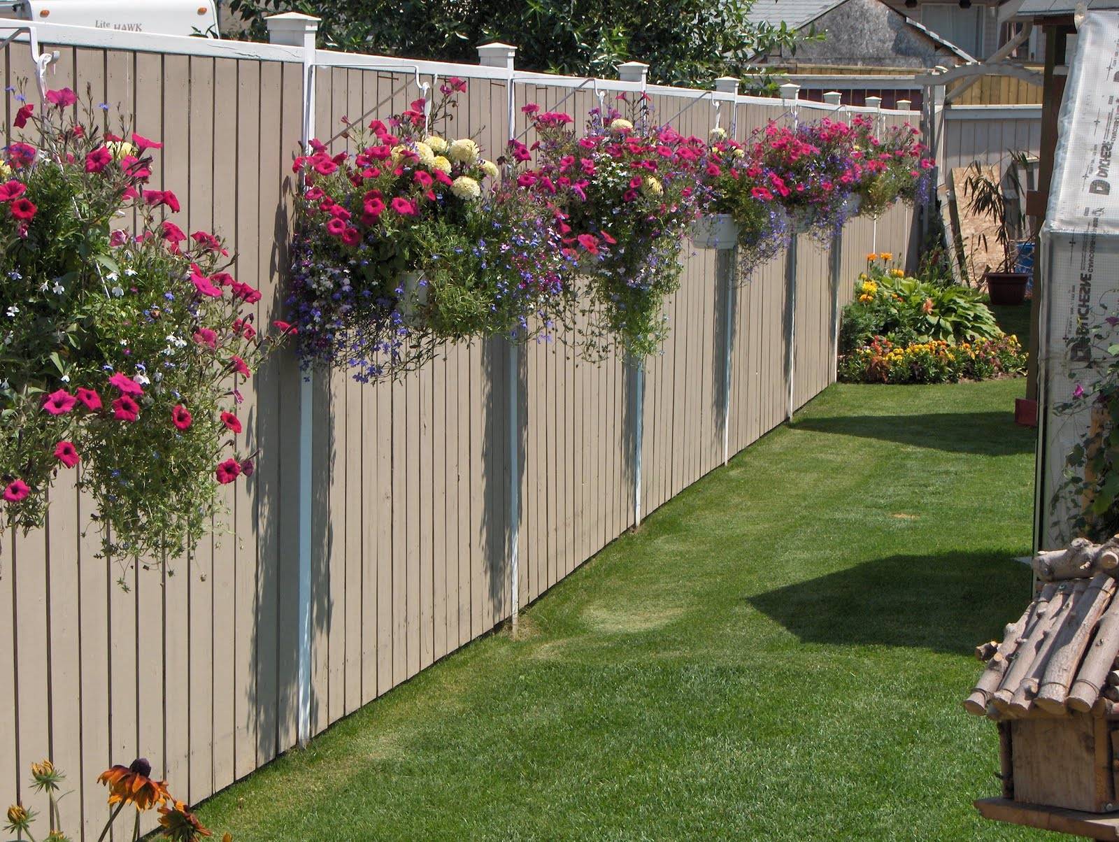 Creative And Cheap Garden Fence Decor Ideas Anchordecocom