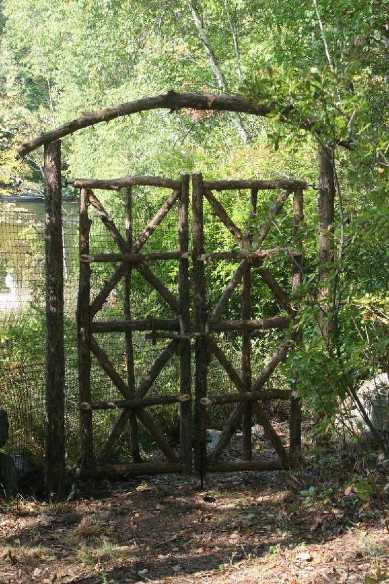 Amazing Garden Gates And Fence Design Ideas Wooden Garden Gate