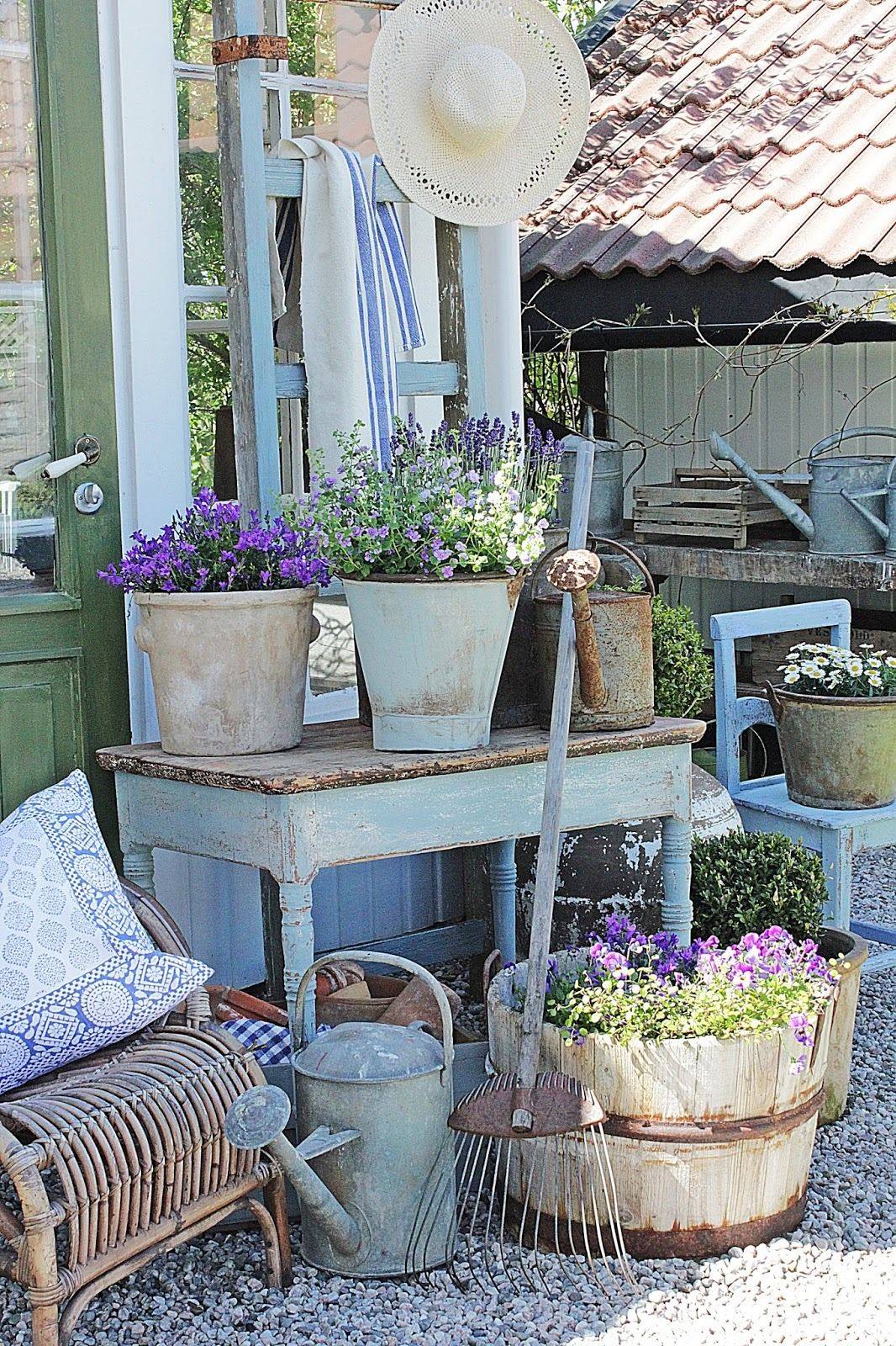 Rustic And Vintage Garden Styling Tips