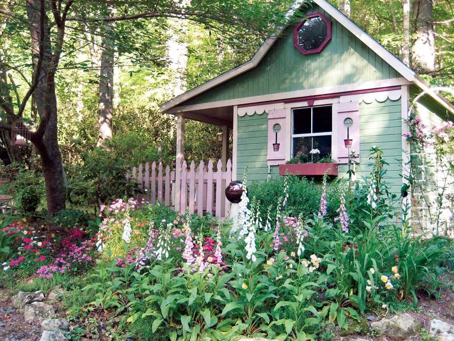 Aka Crickhollow Cottage Cottage Garden