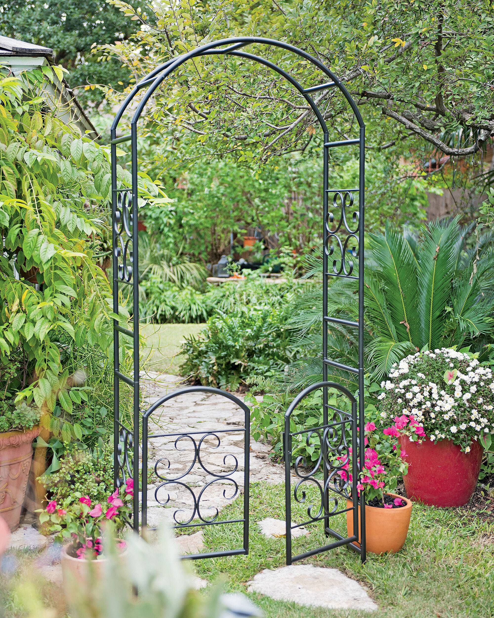 Classic Metal Garden Wall Mounted Trellis