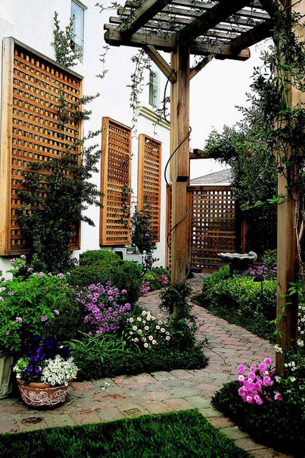 Garden Trellis Ideas