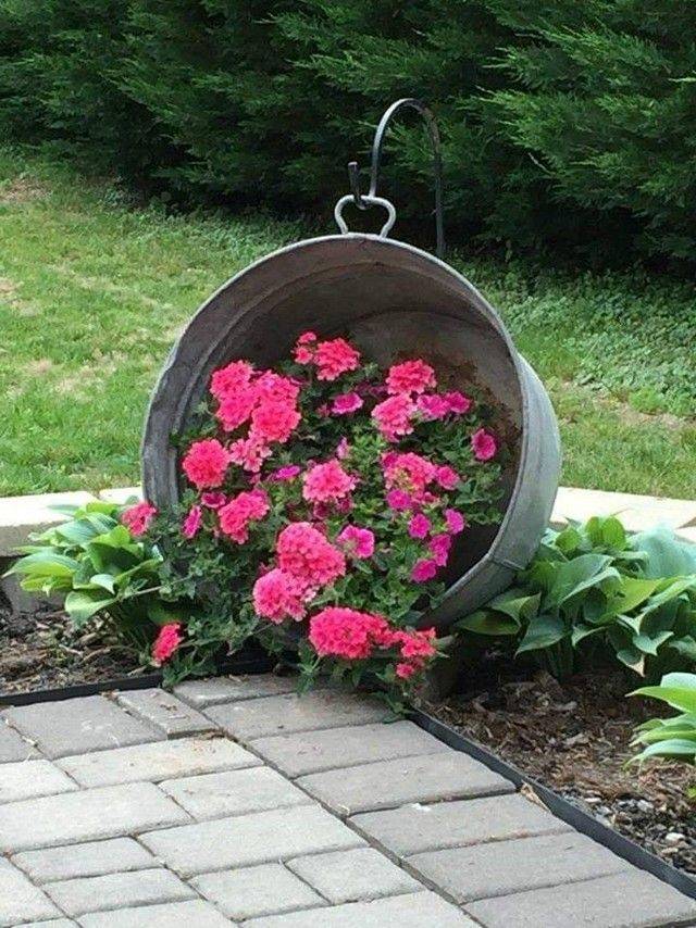 Charming Vintage Garden Decor Ideas You Can Diy
