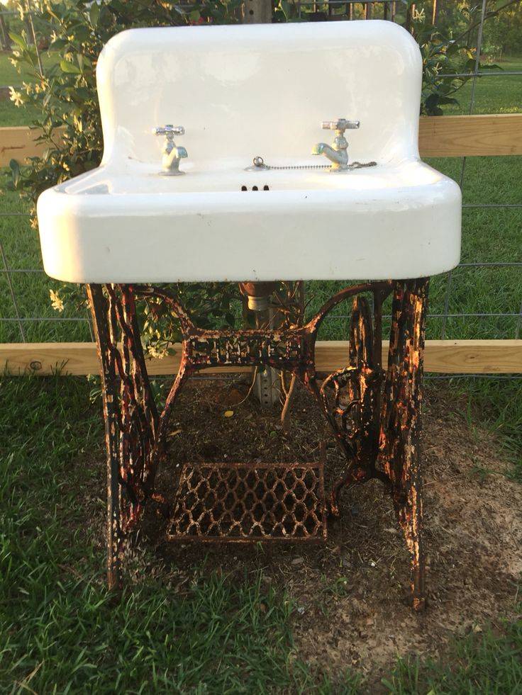 Outdoor Kitchen Rustic Farmhouse Cabin Vessel Sink