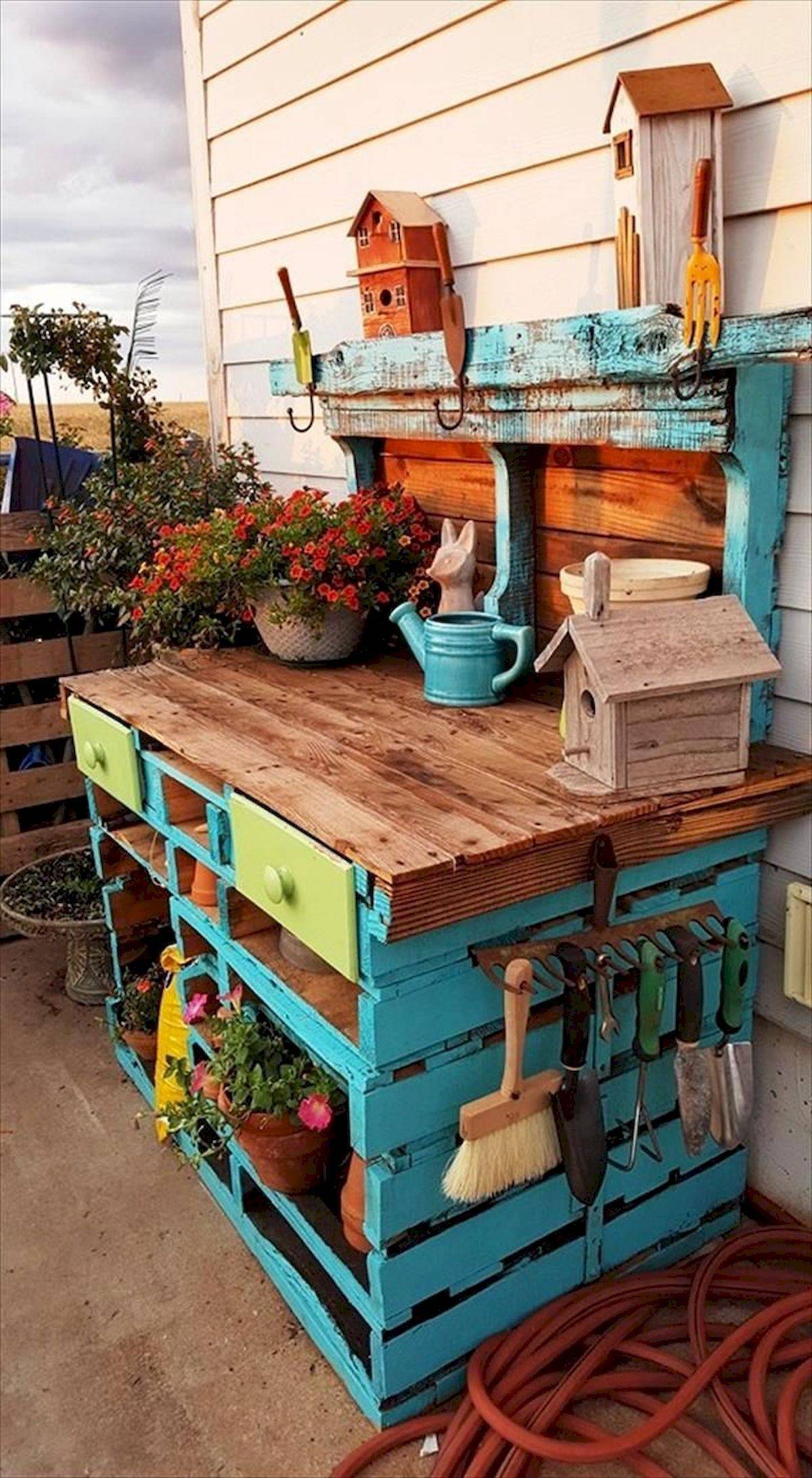 Outdoor Garden Potting Bench Design Ideas