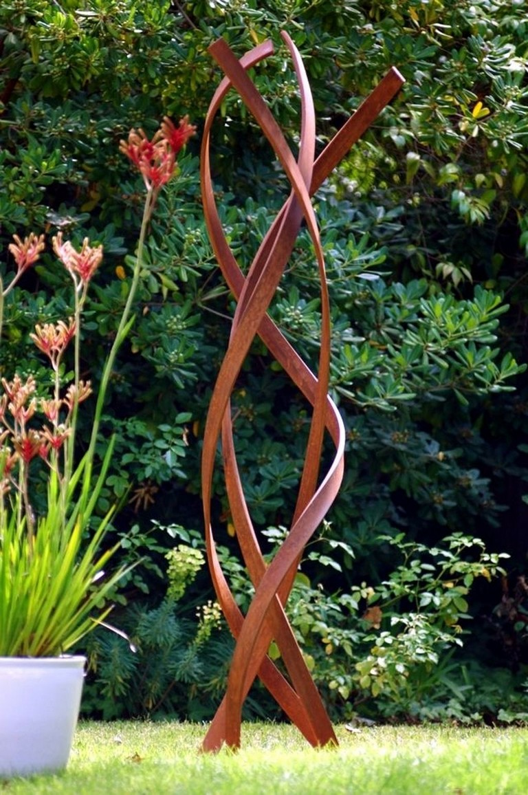 Wrought Iron Garden Art Sculptures