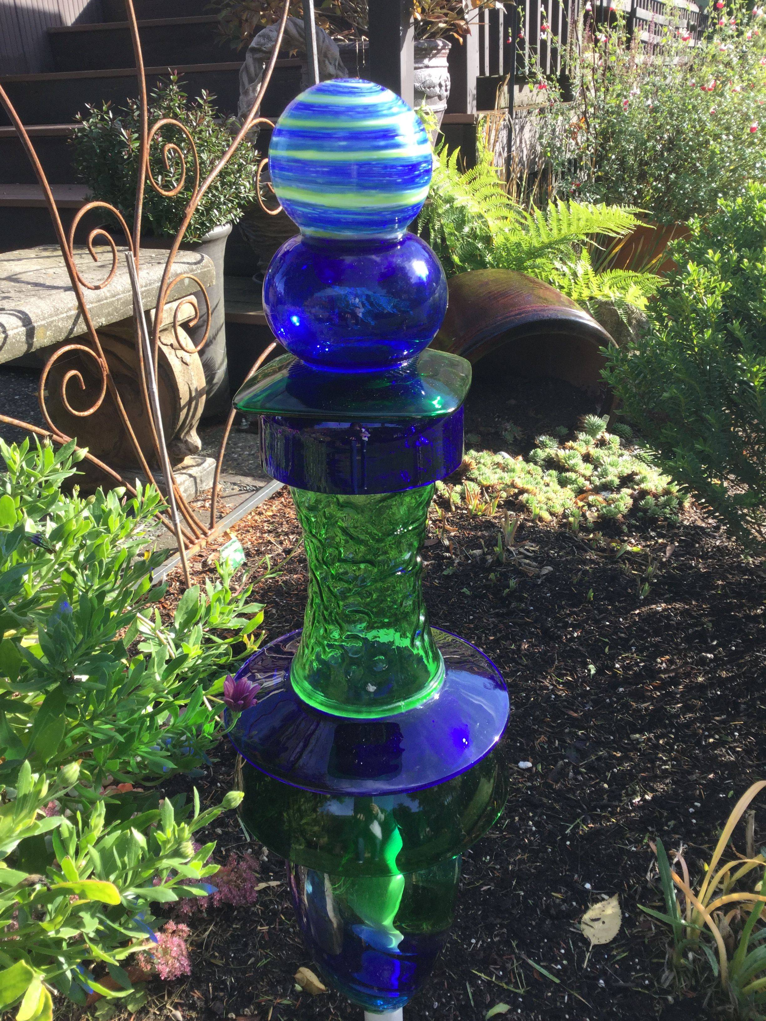 Amazing Glass Garden Ideas Trendedecor Glass Garden Art