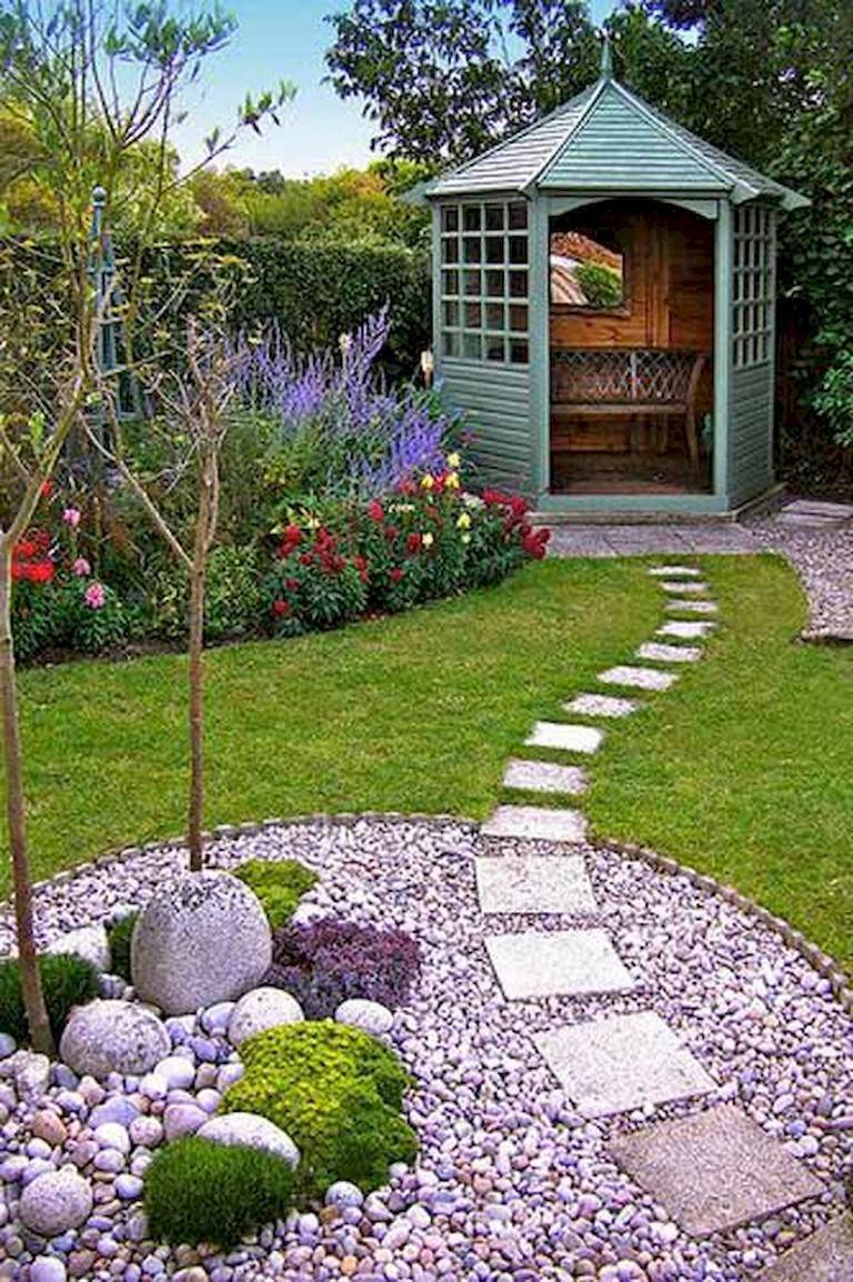Comfy And Unique Garden Decor Ideas