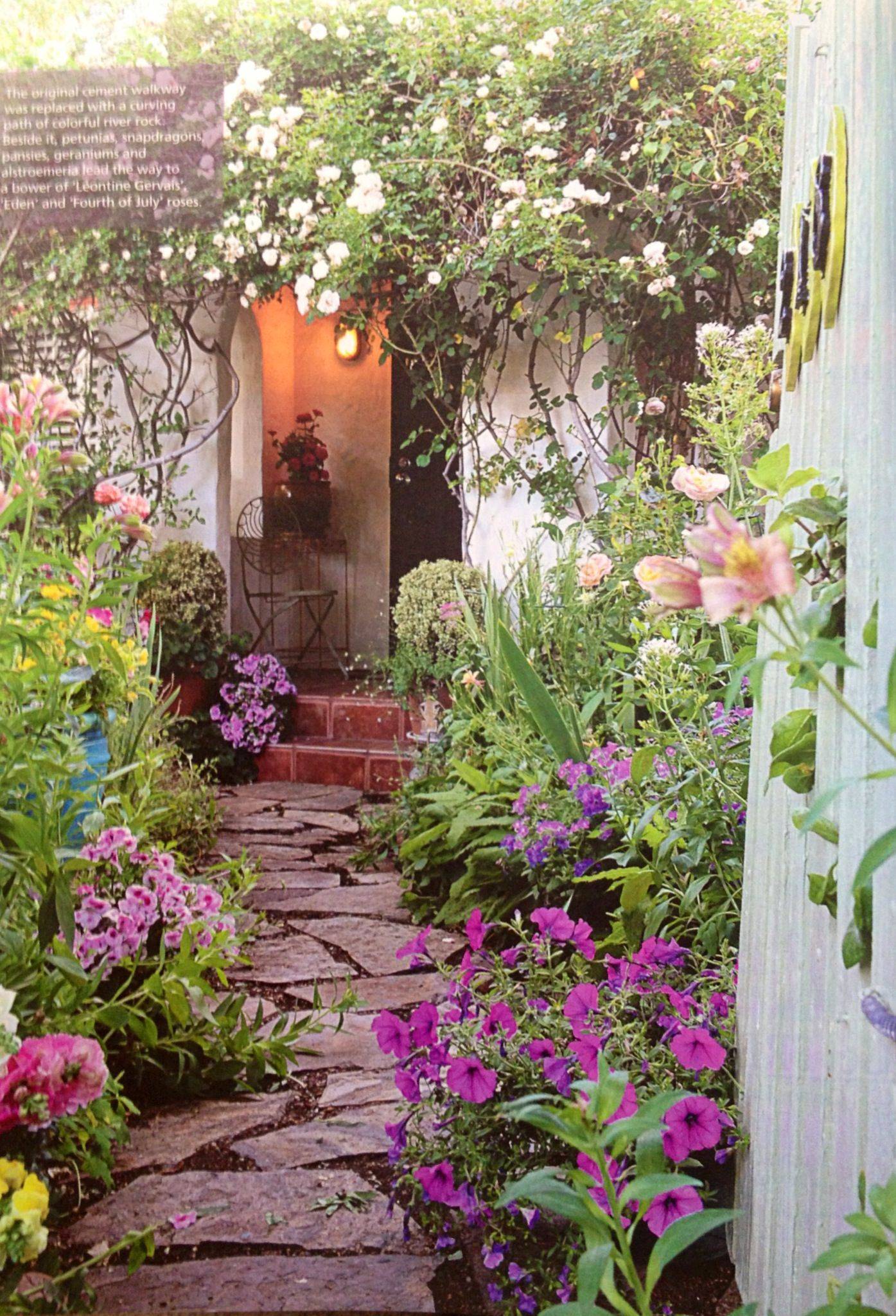 Stunning Cottage Style Garden Ideas