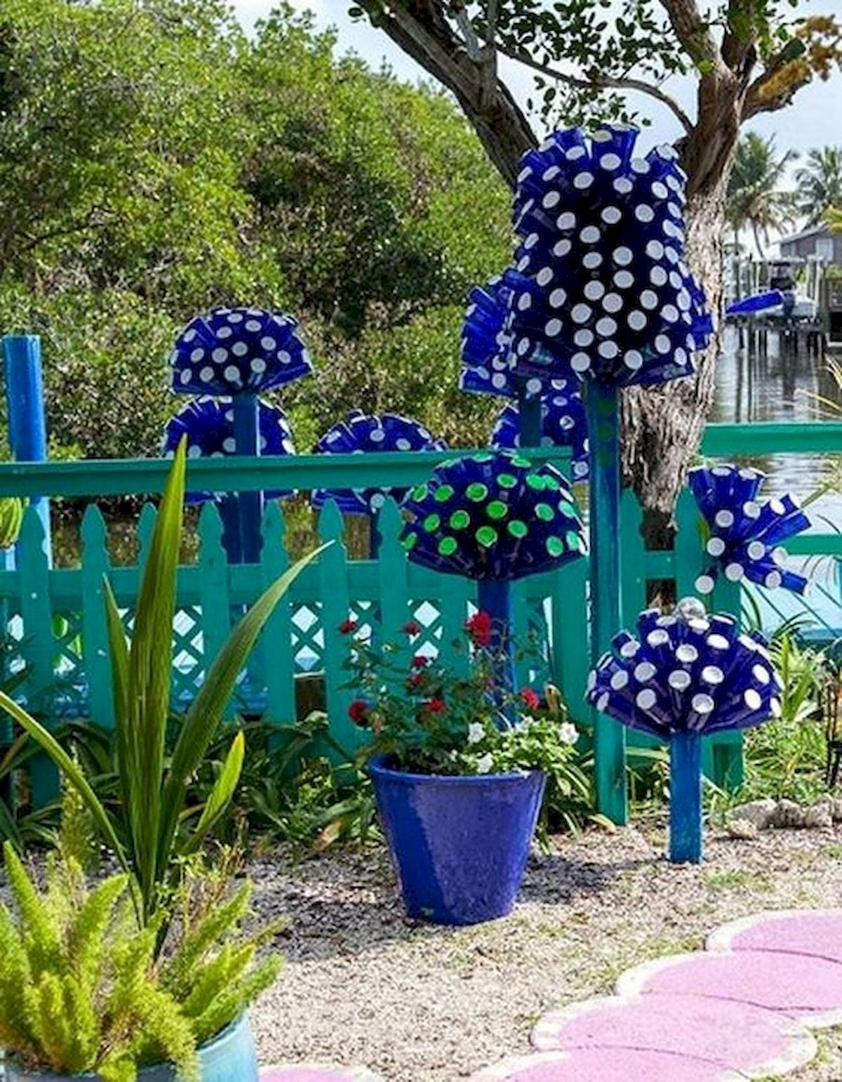 Awesome Yard Art Garden Decoration Ideas