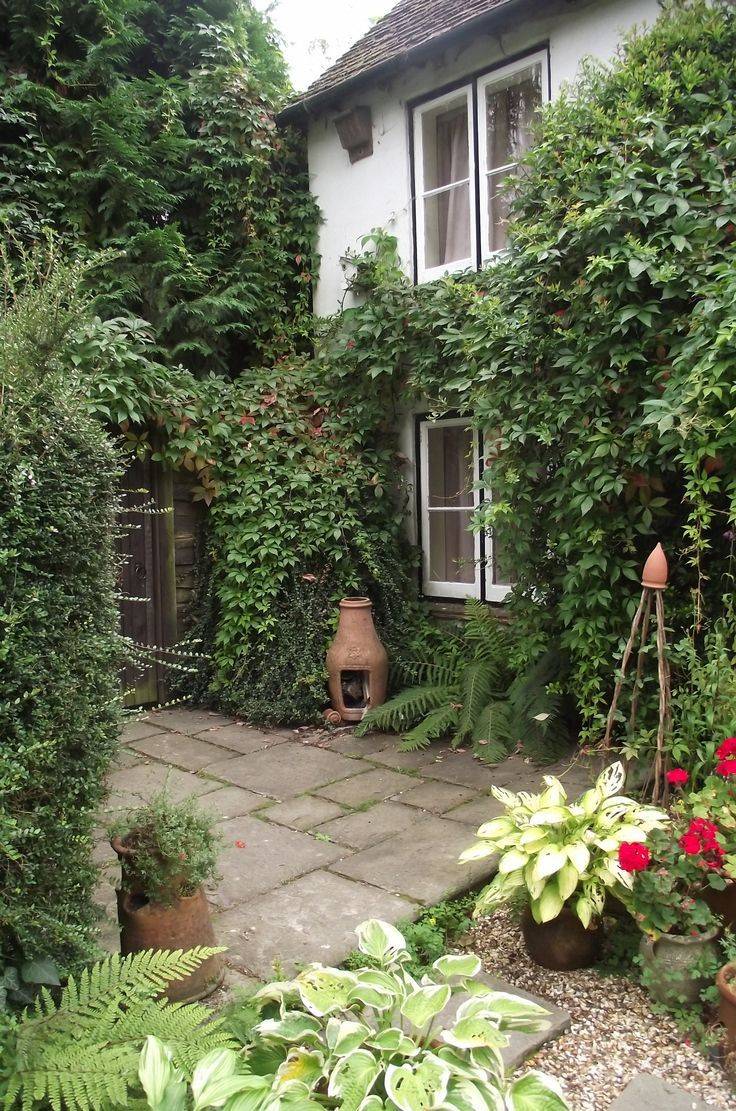 Front English Small Yard Patio Garden Charming Ideas Scheme Heavenly