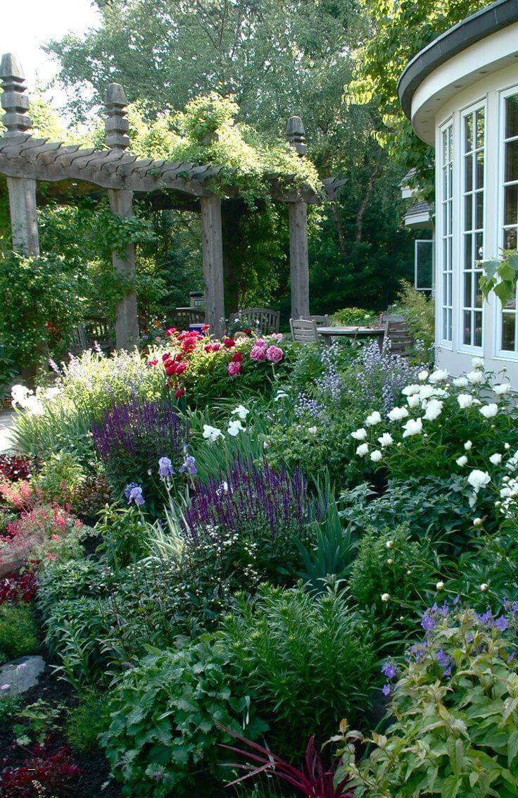 Beautiful Small Cottage Garden Design Ideas