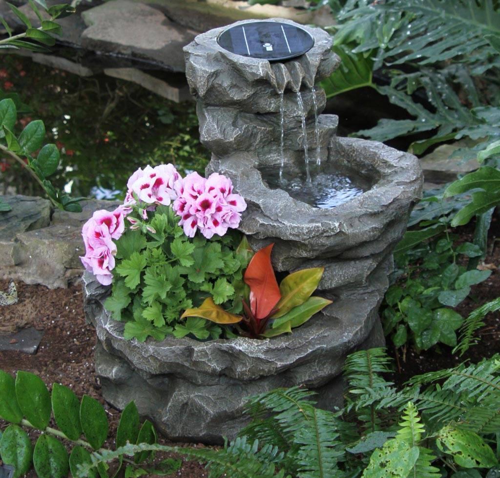 Upcycled Garden Fountain Ideas