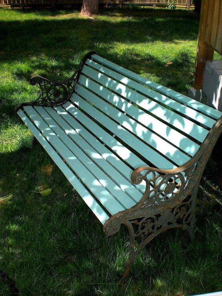 A Painted Garden Bench Cottage Fix