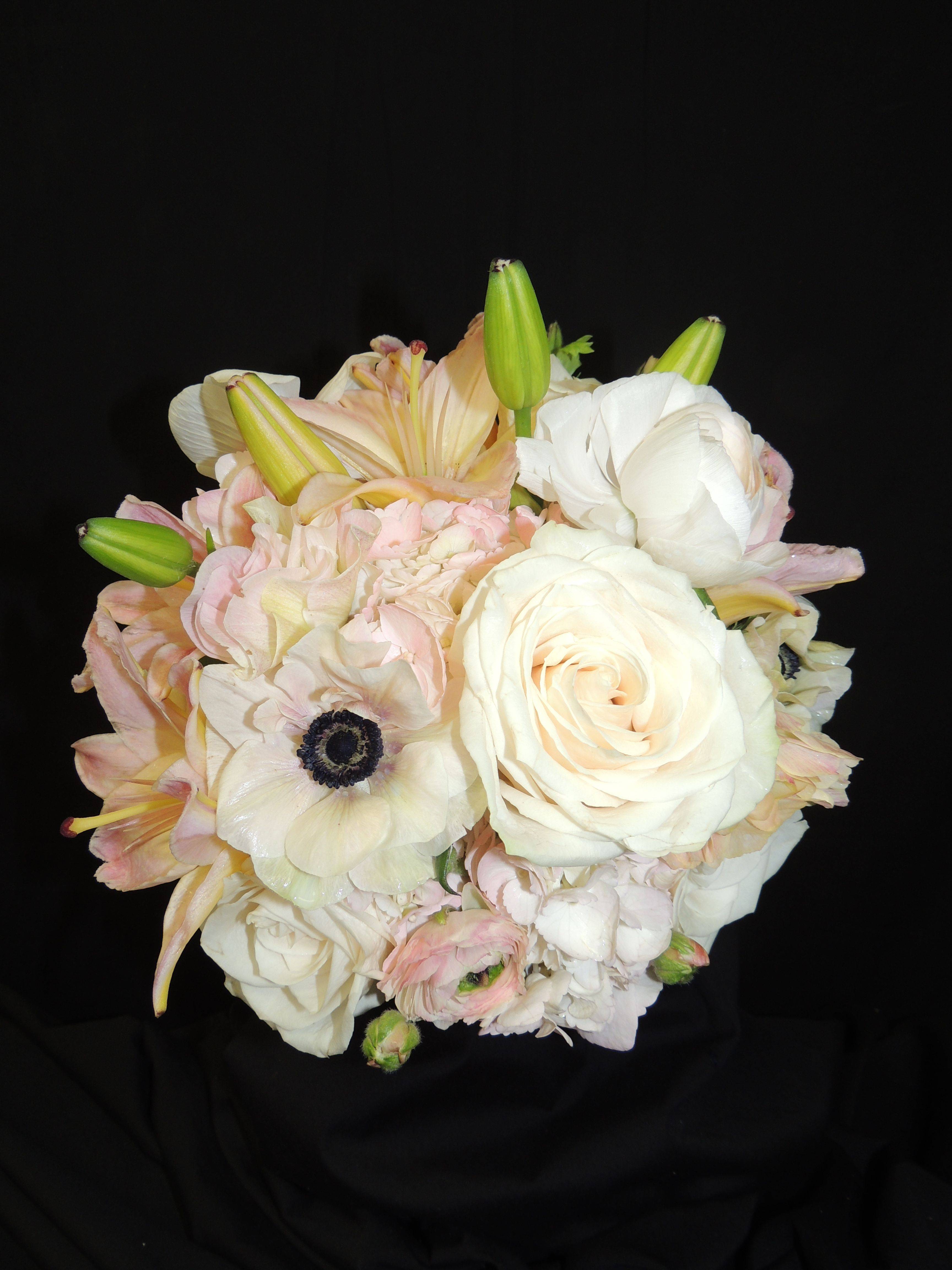 Most Gorgeous Garden Rose Bridal Bouquets