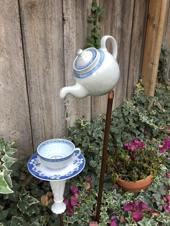 Fascinating Teapot Garden Decor Ideas