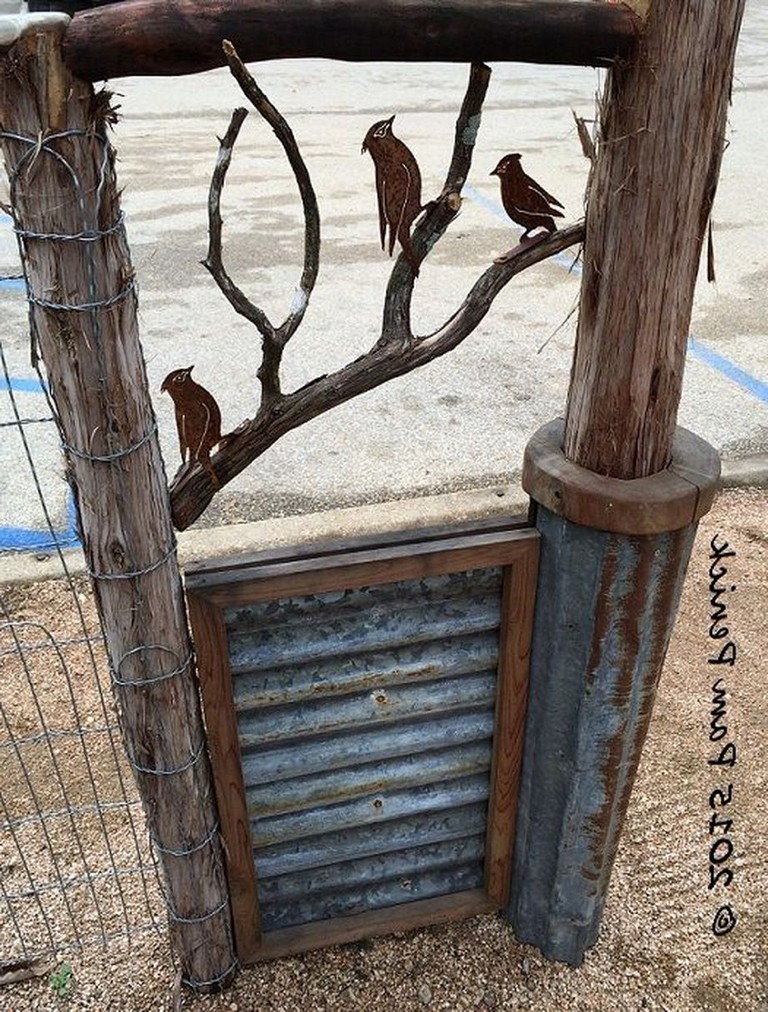 My Friend Danitas Rustic Garden Decor