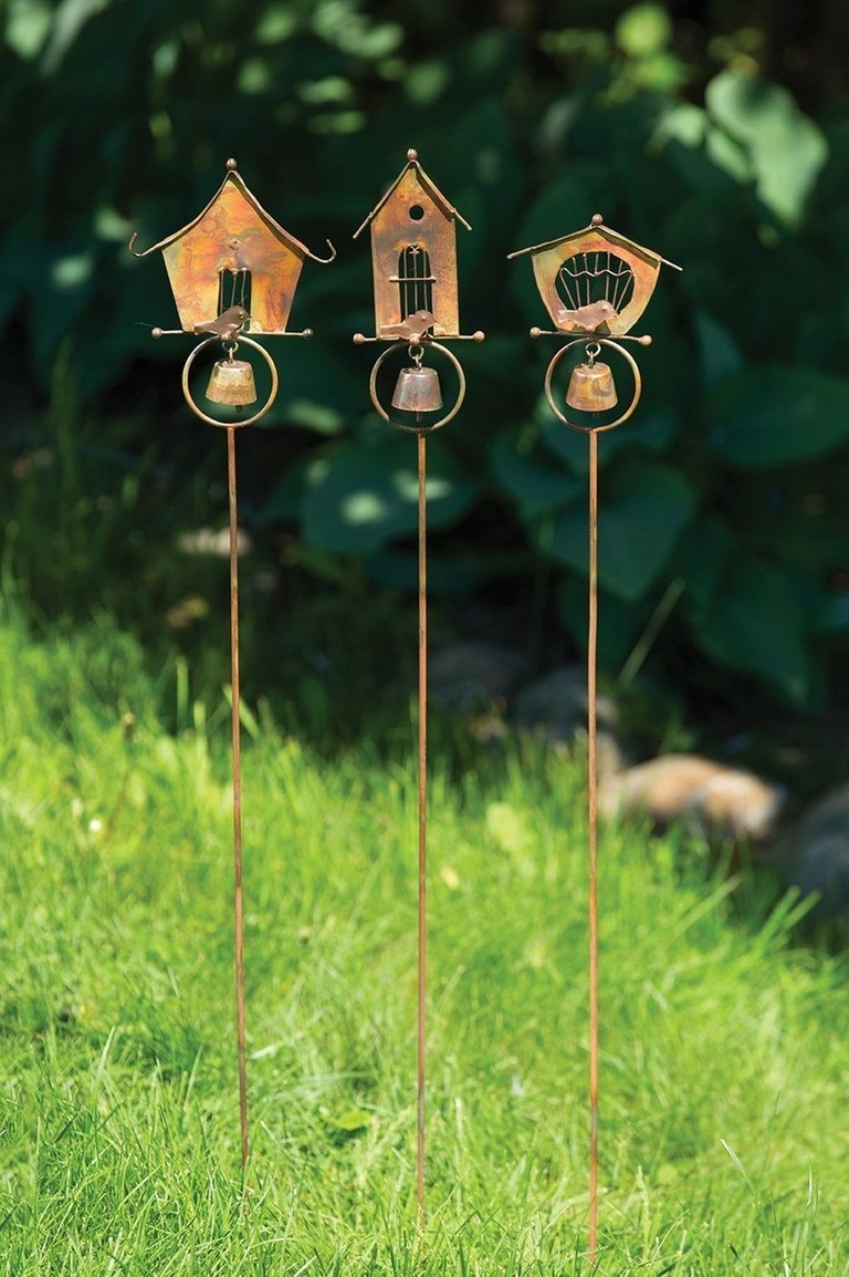 Rusty Cylinder Fence Rustic Rusty Metal Garden Diy Ideas