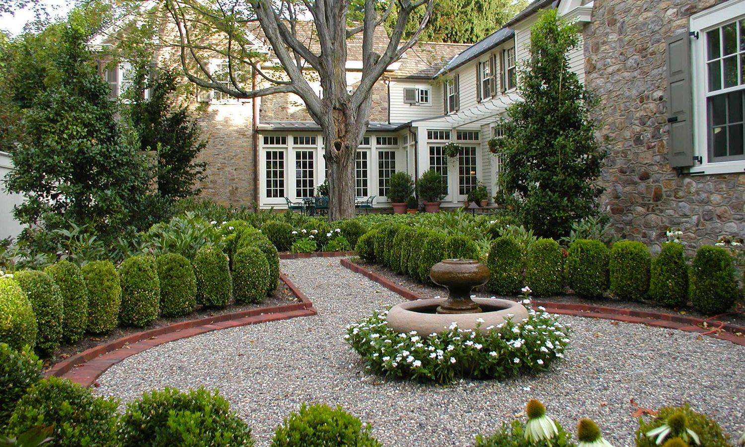 Formal Front Garden Courtyard Landscaping