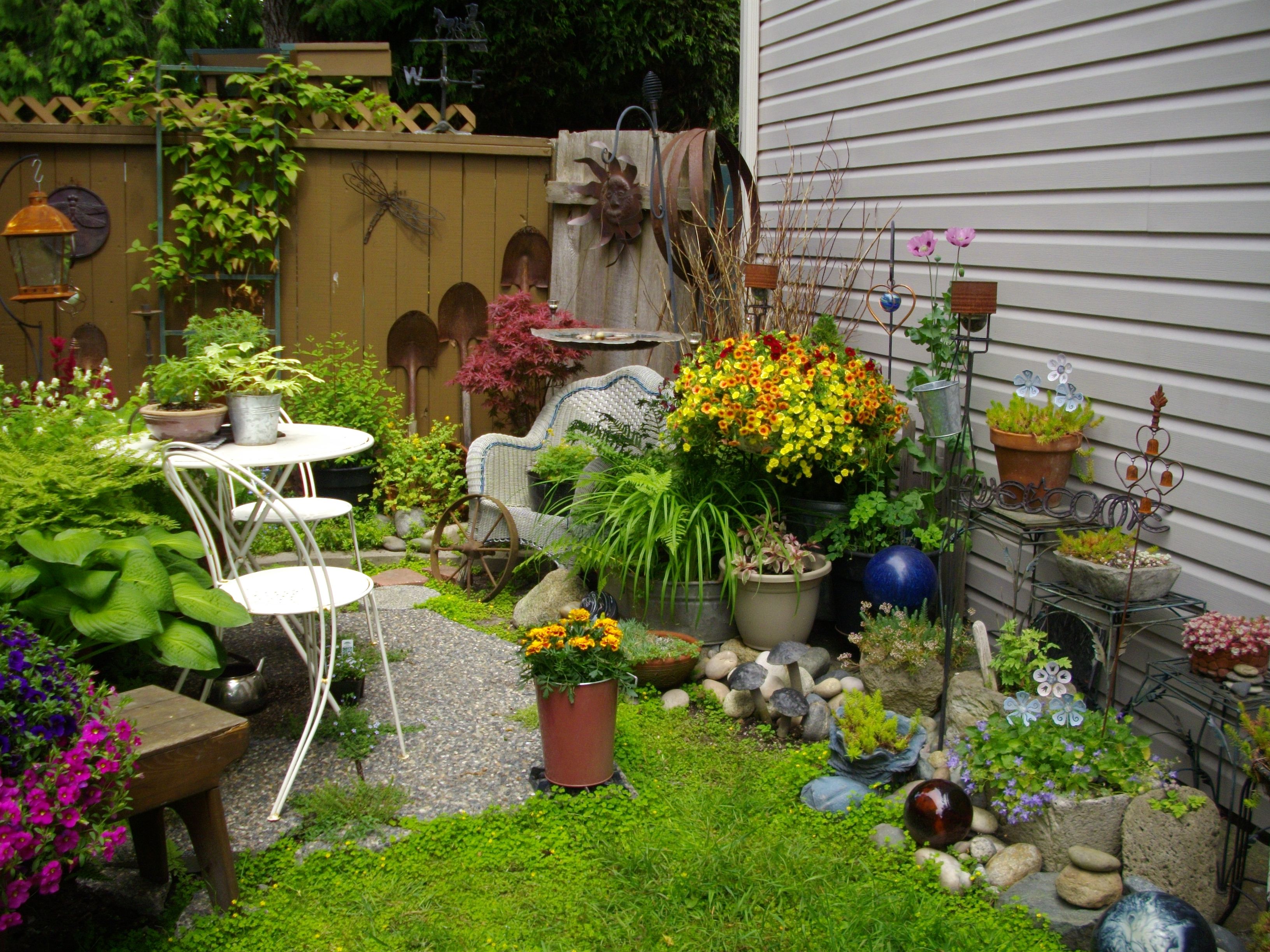 St Louis Missouri Courtyard Gardens