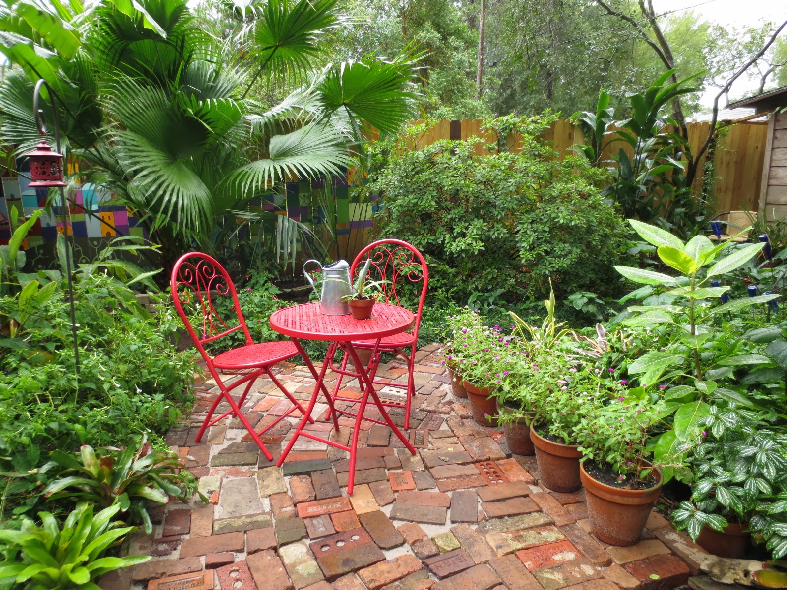 Brick Paved Courtyard Courtyard Designs