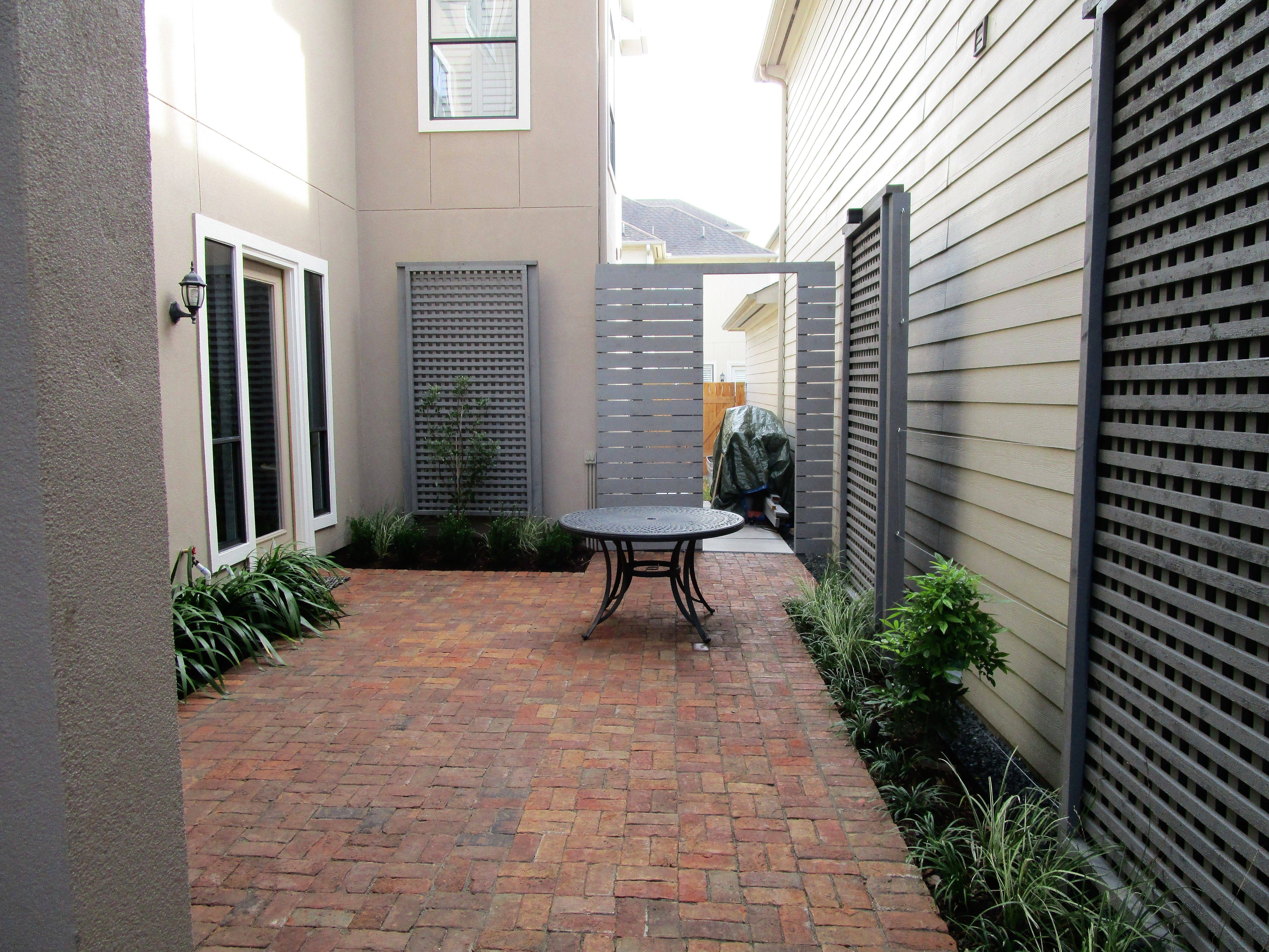 A Fancy Charleston Walled Garden