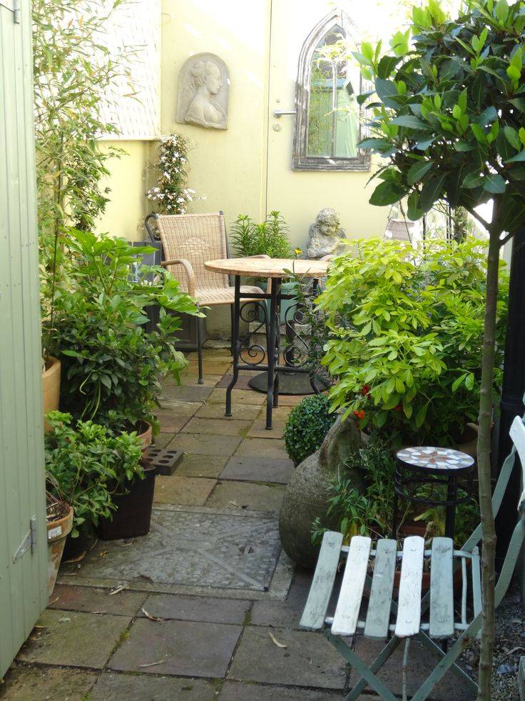 Courtyard Garden Design Small Spaces Garden Ideas