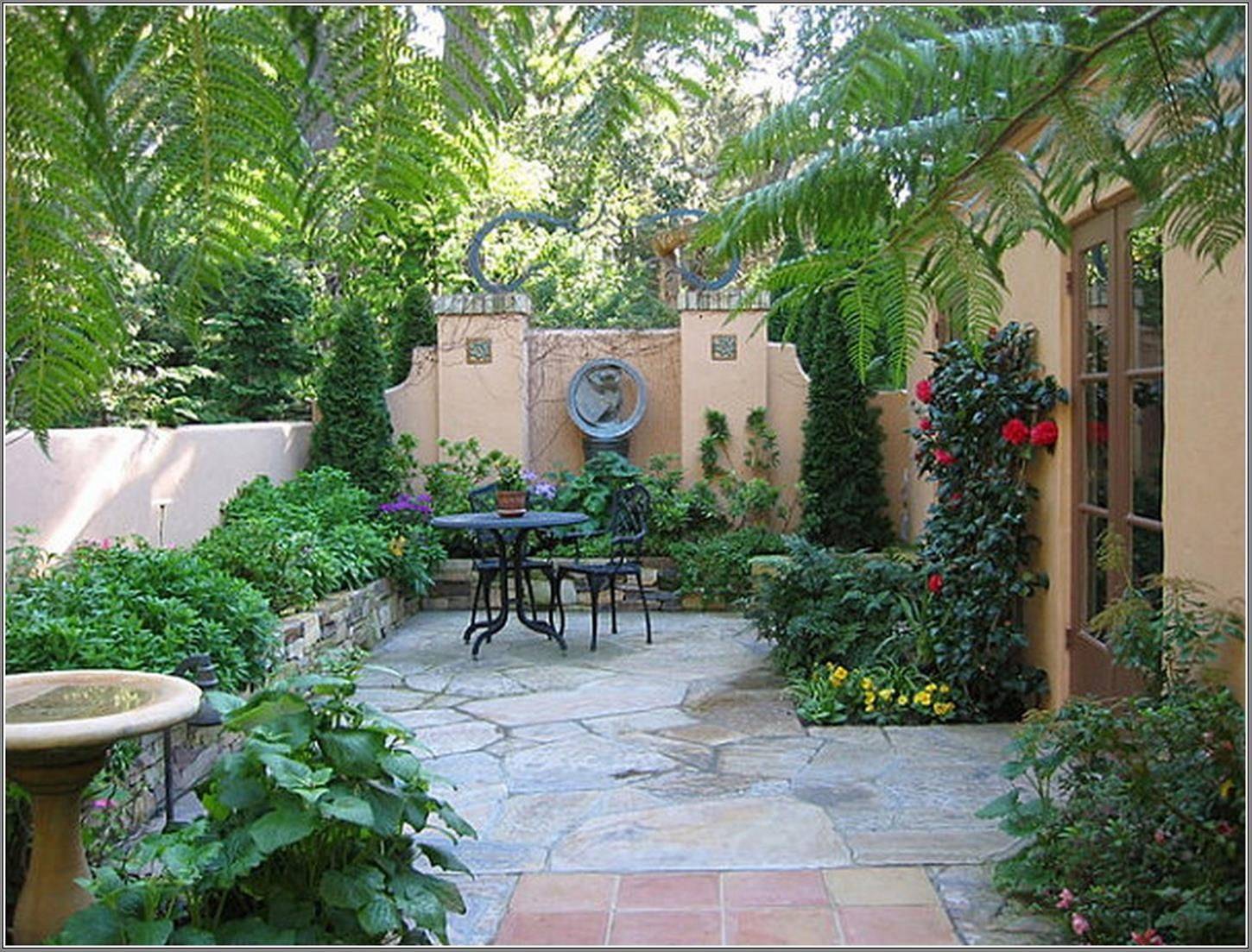 Insanely Beautiful Courtyard Garden Ideas