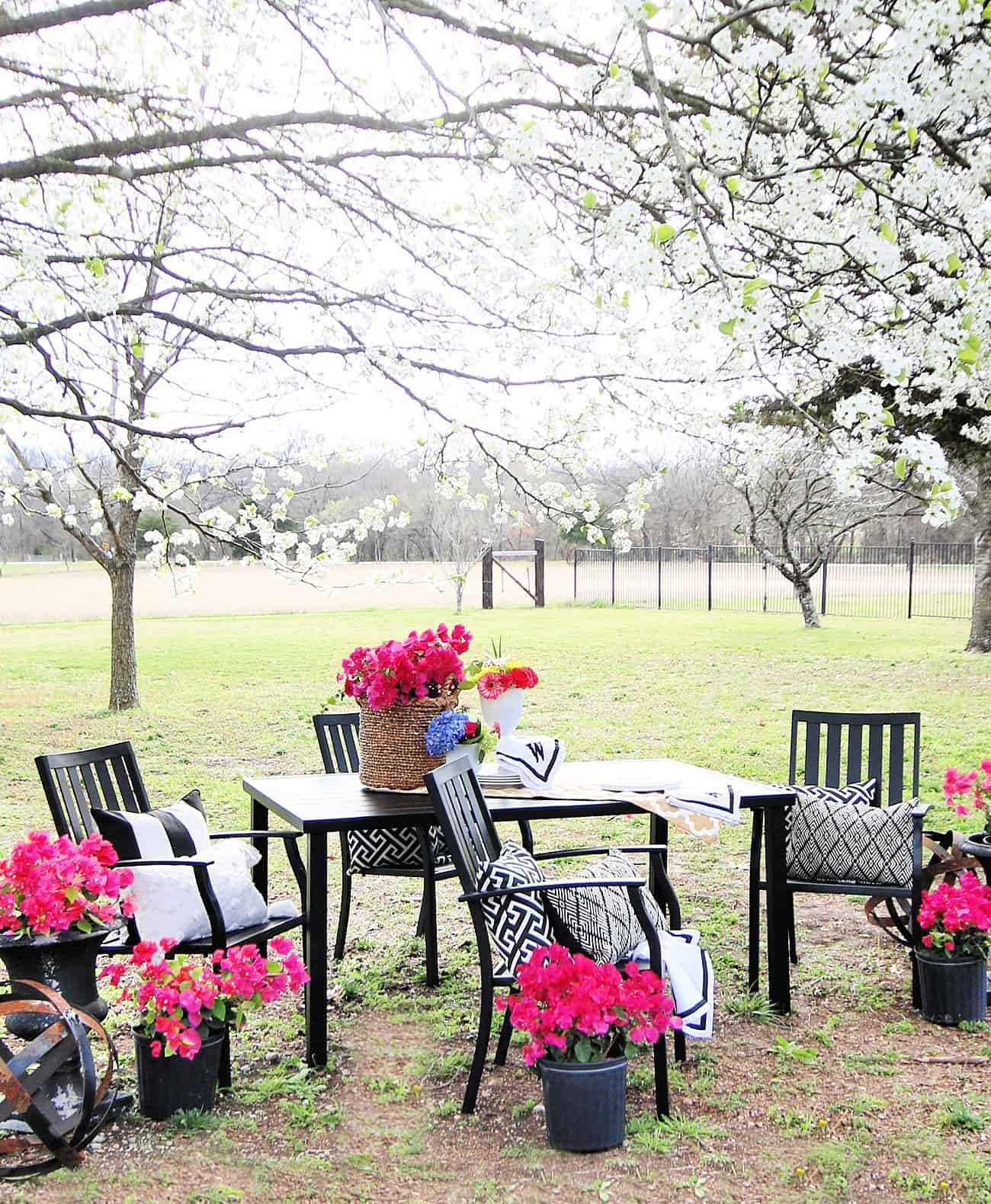 Pretty Vintage Garden Decor