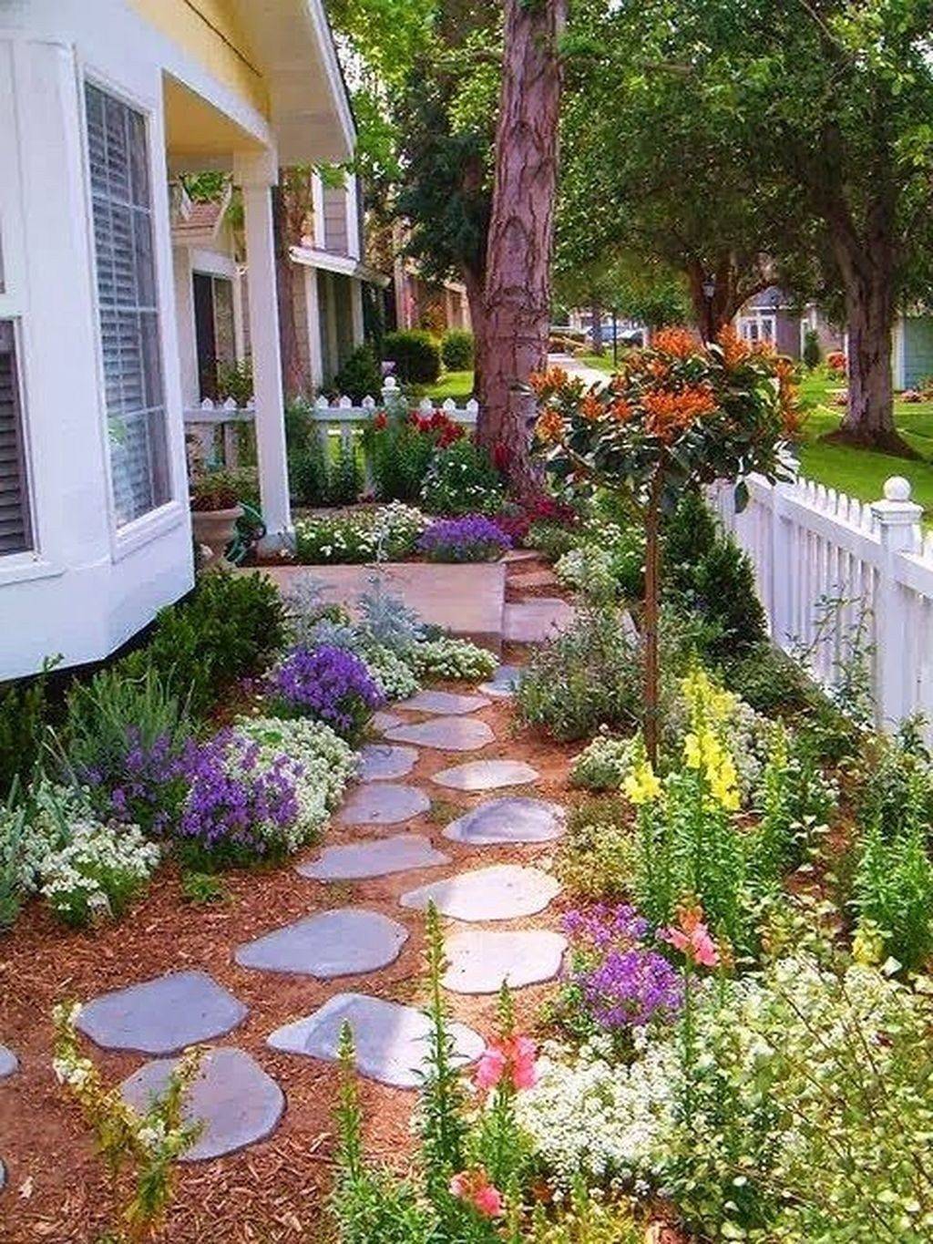 Beautiful Front Yard Cottage Garden Landscaping Ideas