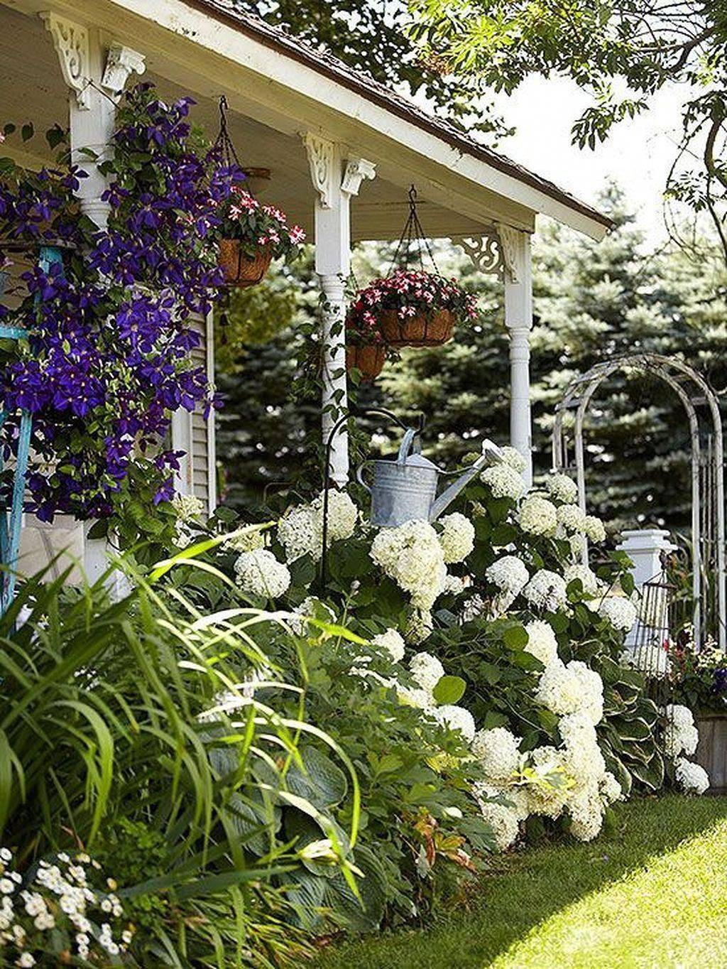 Stunning Front Yard Cottage Garden Landscaping Ideas