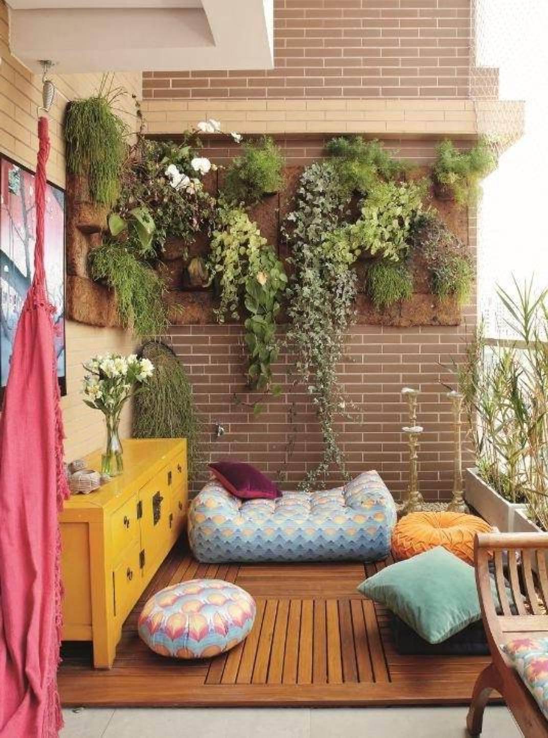 Stunning Apartment Balcony Garden Ideas