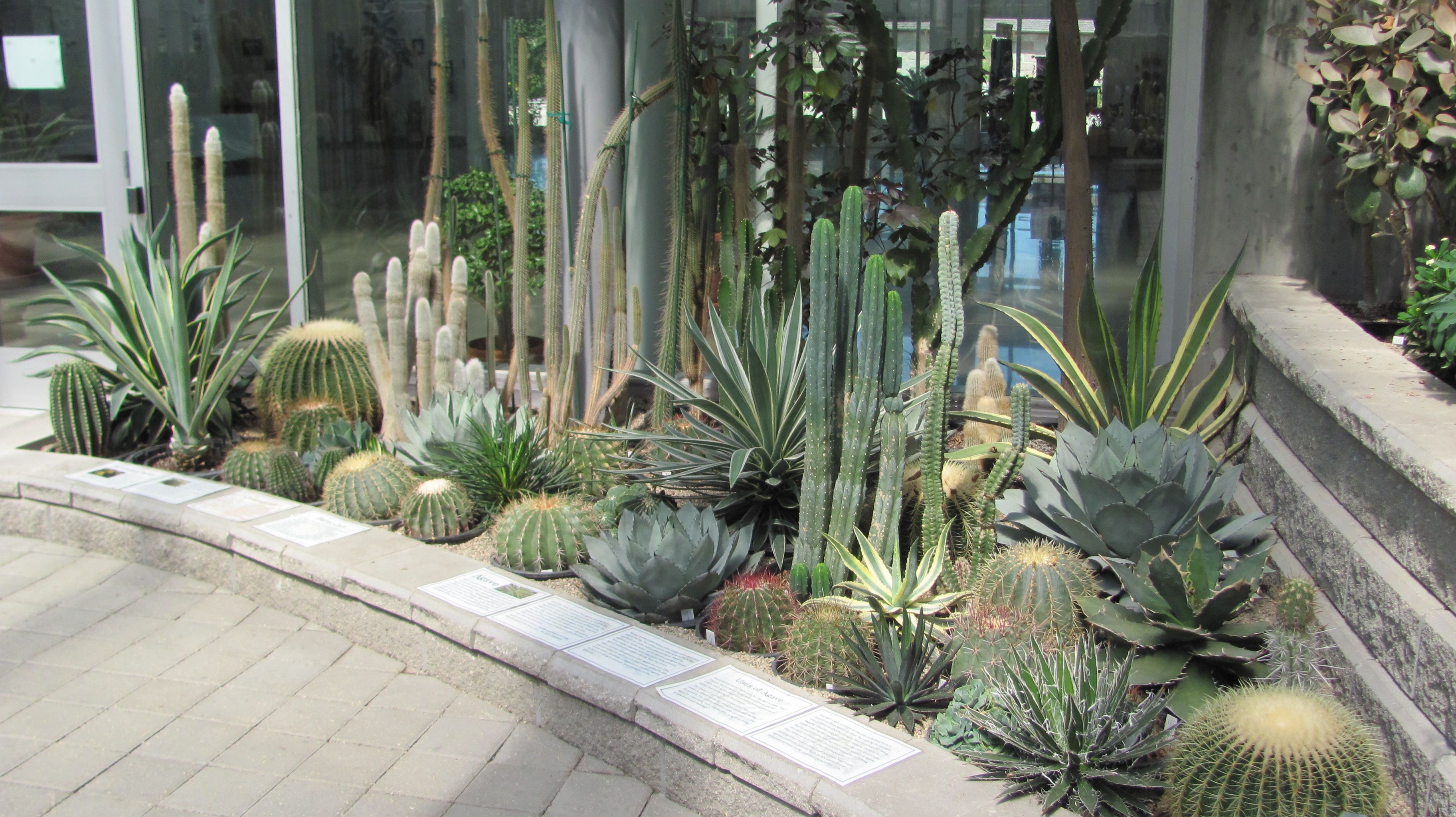 International Peace Garden Best Tourist Attractions