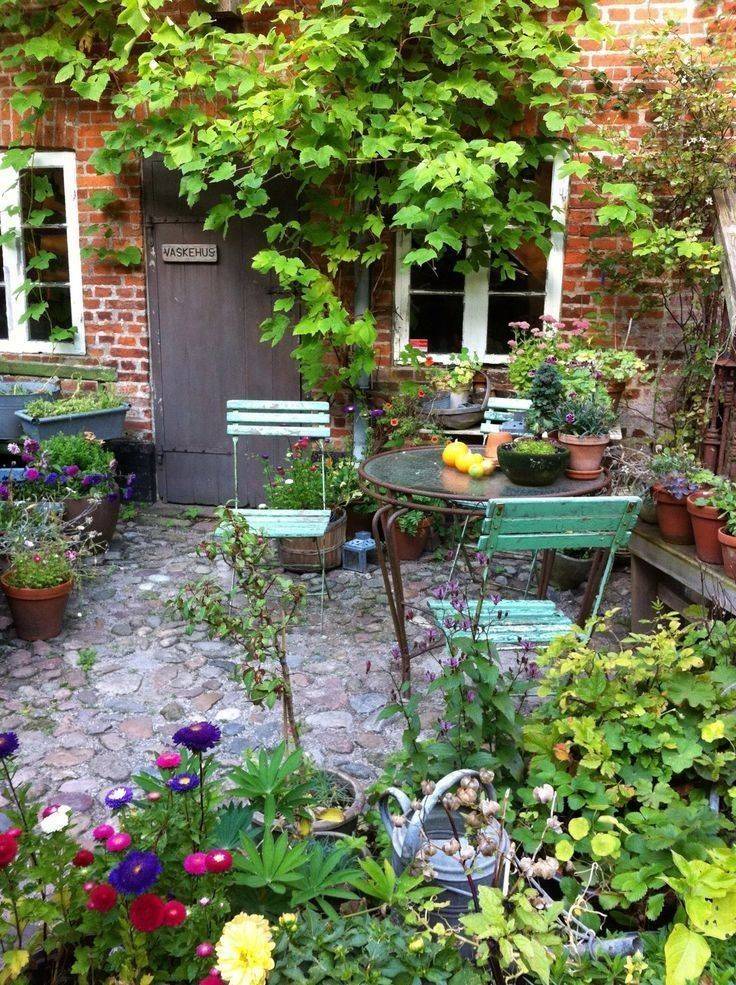 Stunning Small Cottage Garden Ideas